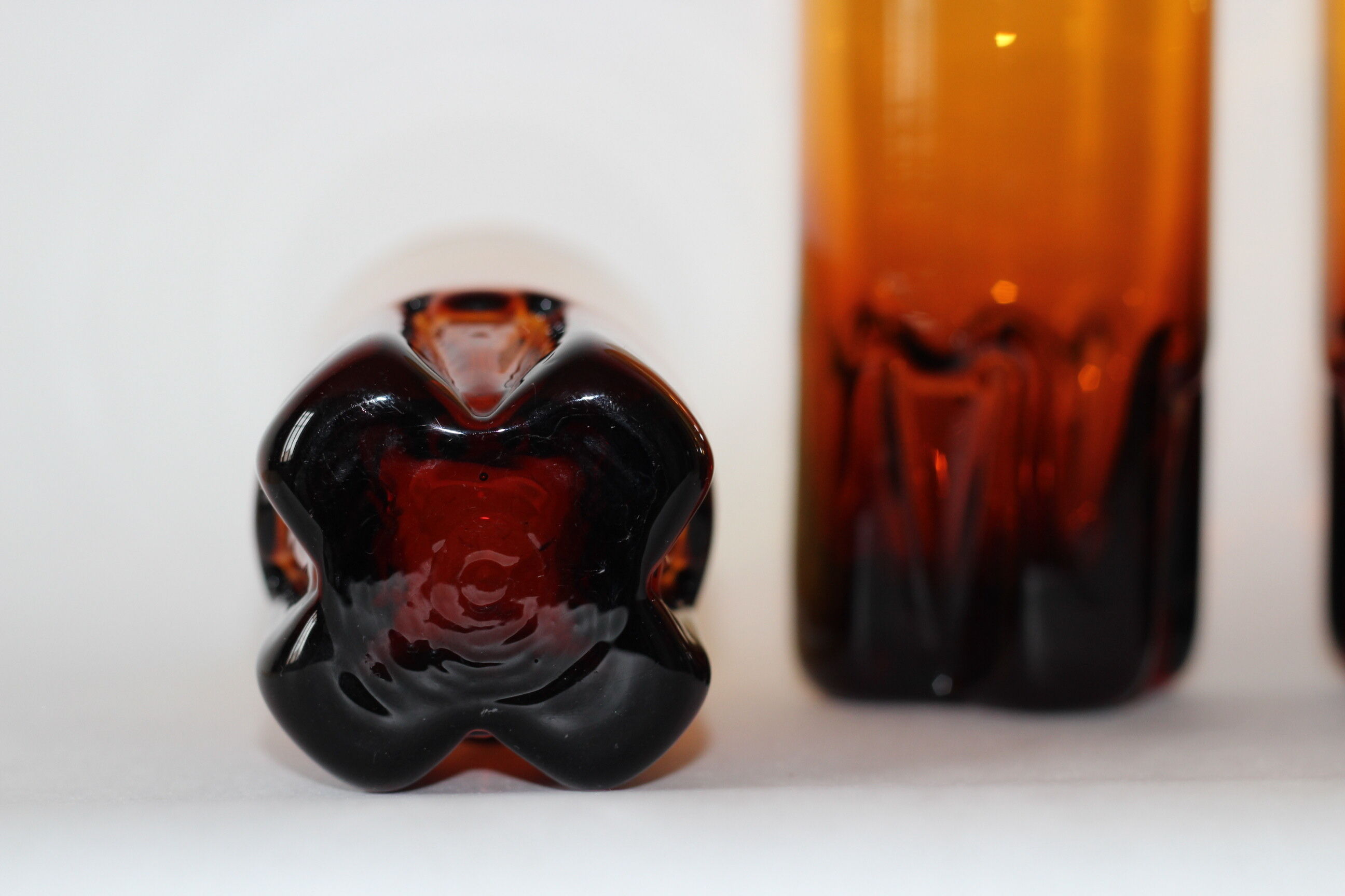 Set of 4 vintage glasses long amber drink