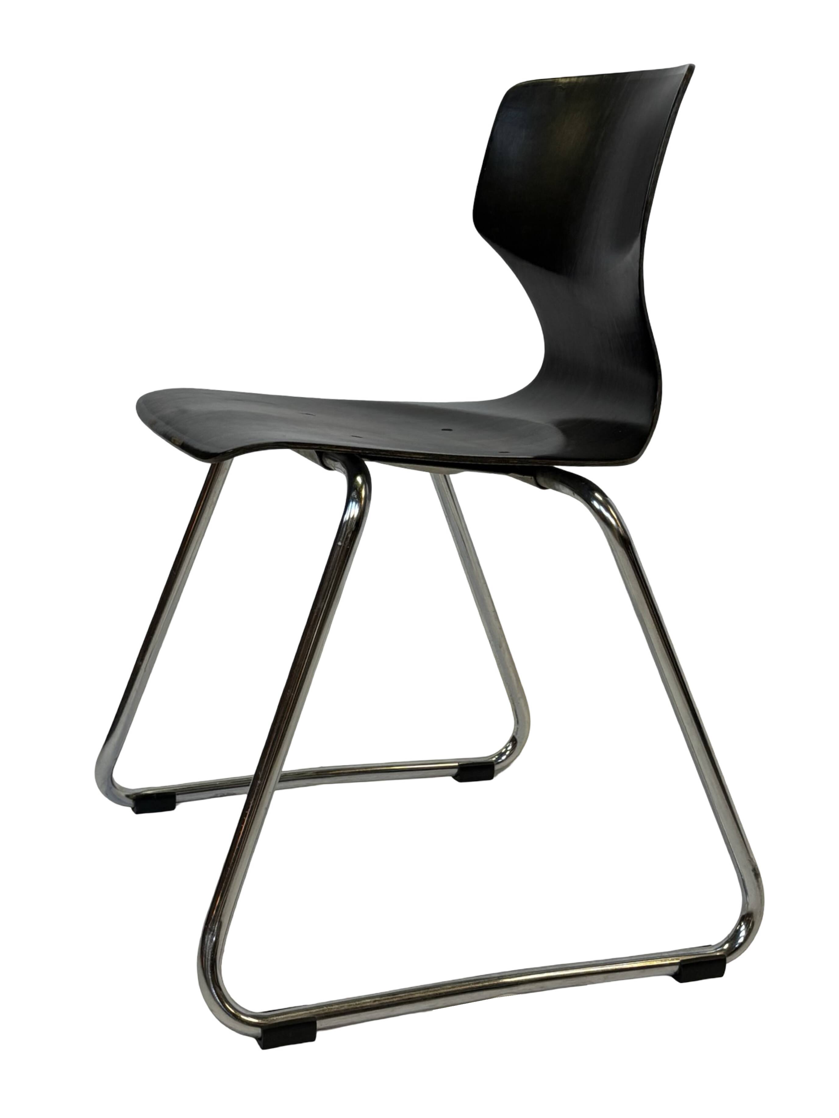 Lot de 4 chaises Elmar Flötotto design années 70