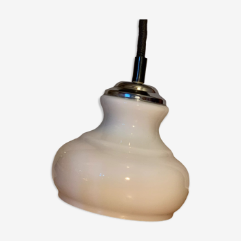 Suspension opaline blanche