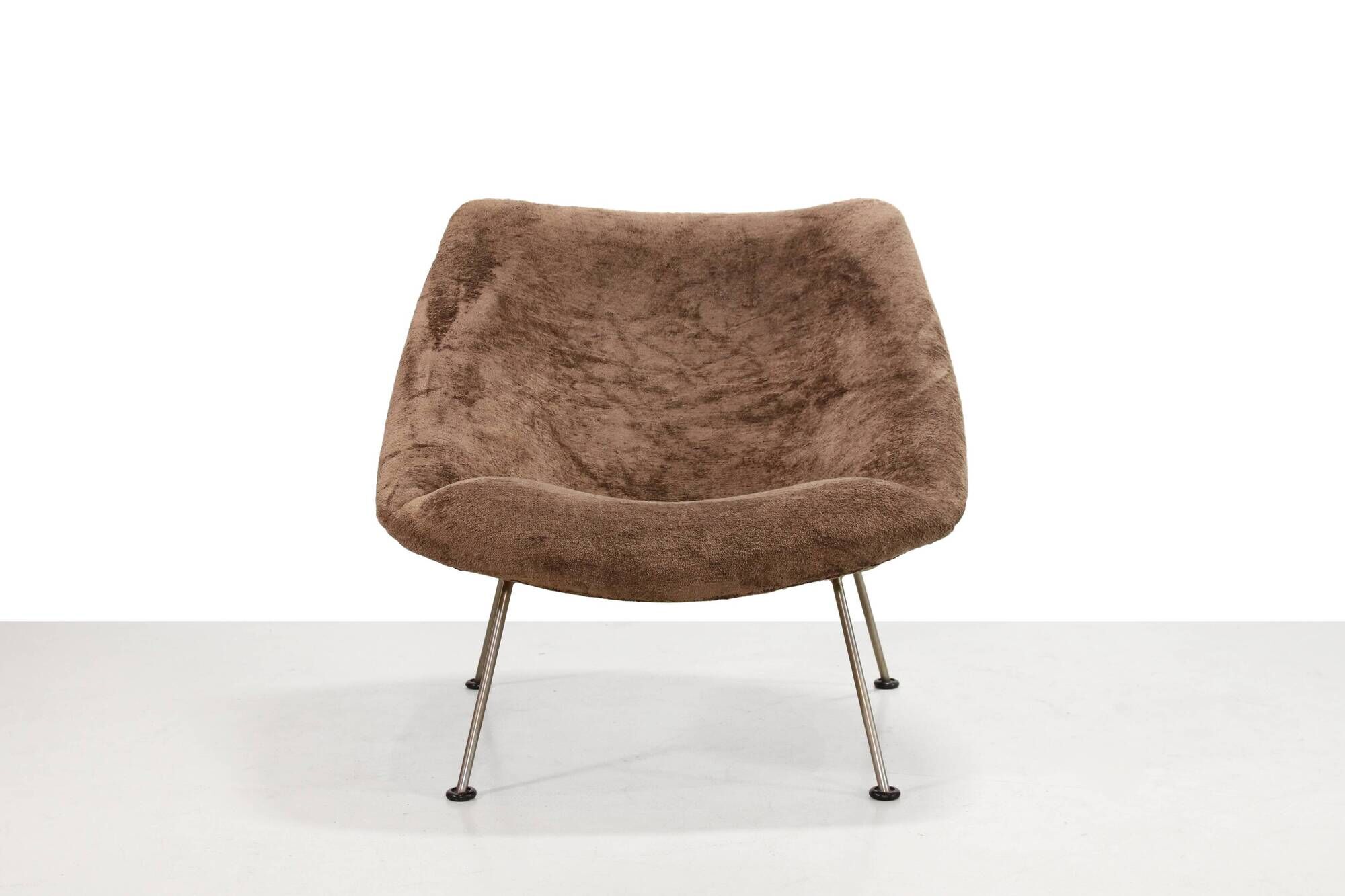 Artifort Oyster model F157 armchair by Pierre Paulin, 1950s
