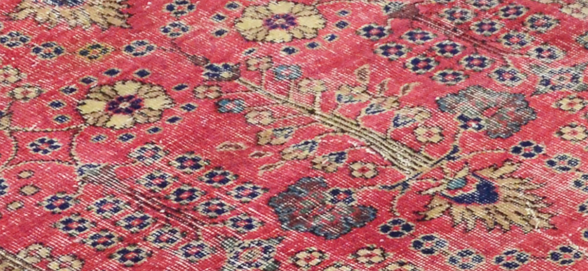 Anatolian handmade vintage rug 196 cm x 116 cm