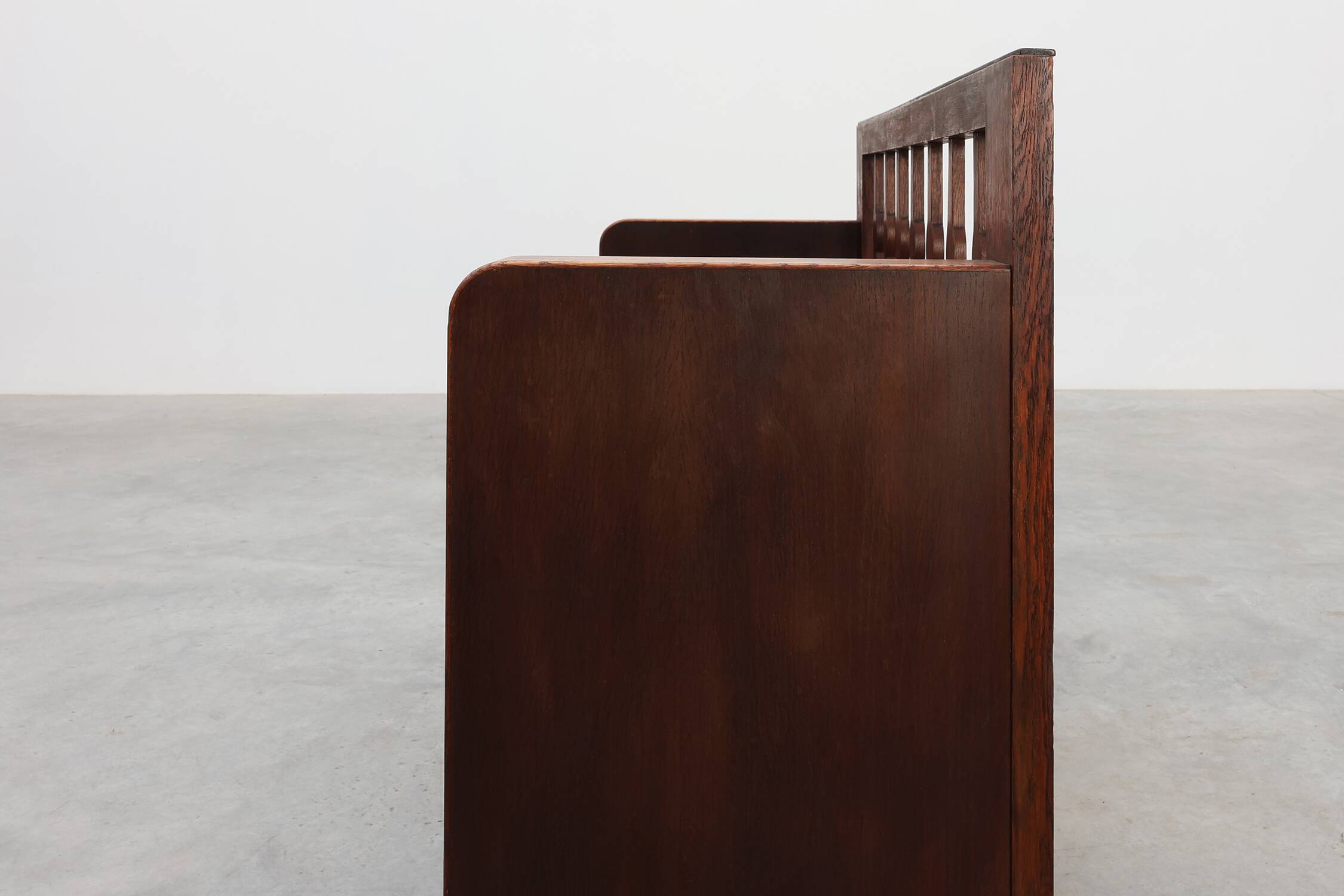 Modernist Art Deco bench with lift-top storage seat in solid oak, Belgium