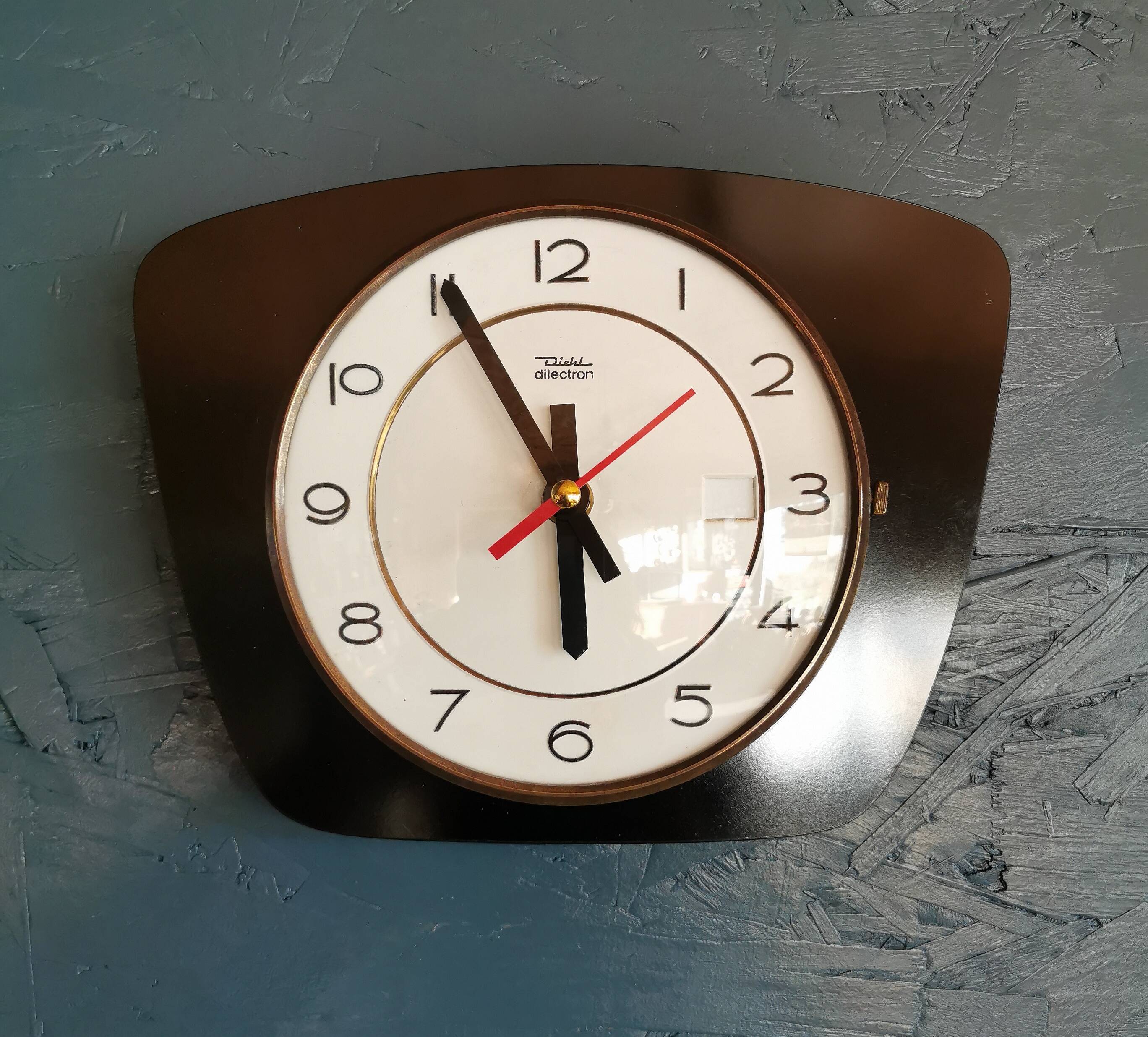 Vintage formica clock silent trapeze wall pendulum "Diehl black white"