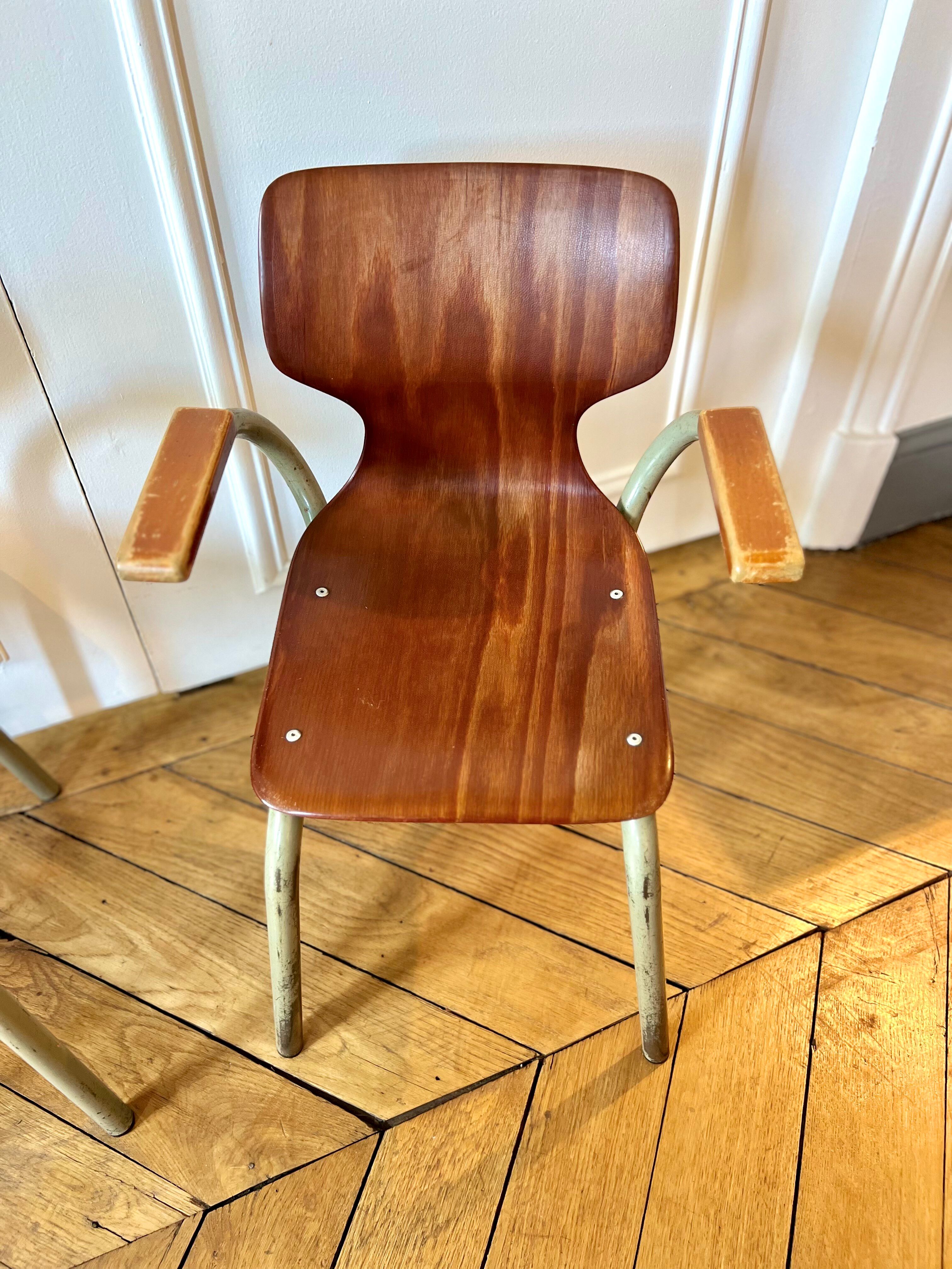 Chaise enfant design scandinave