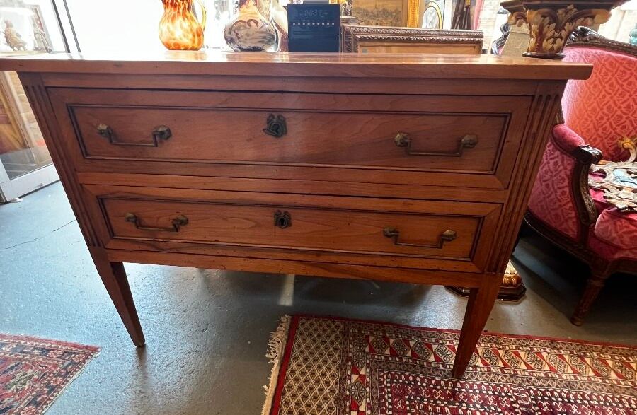 Louis XVI jump commode, 18th century, made of solid walnut.