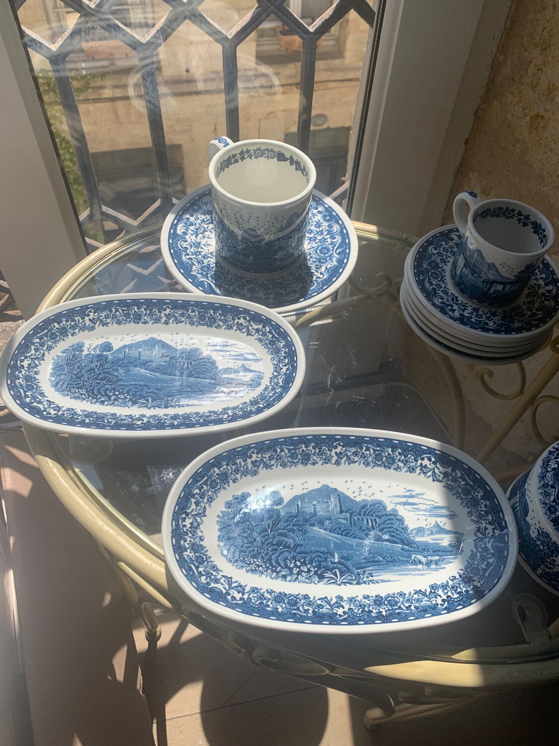 Villeroy & Boch "blue castle" breakfast service