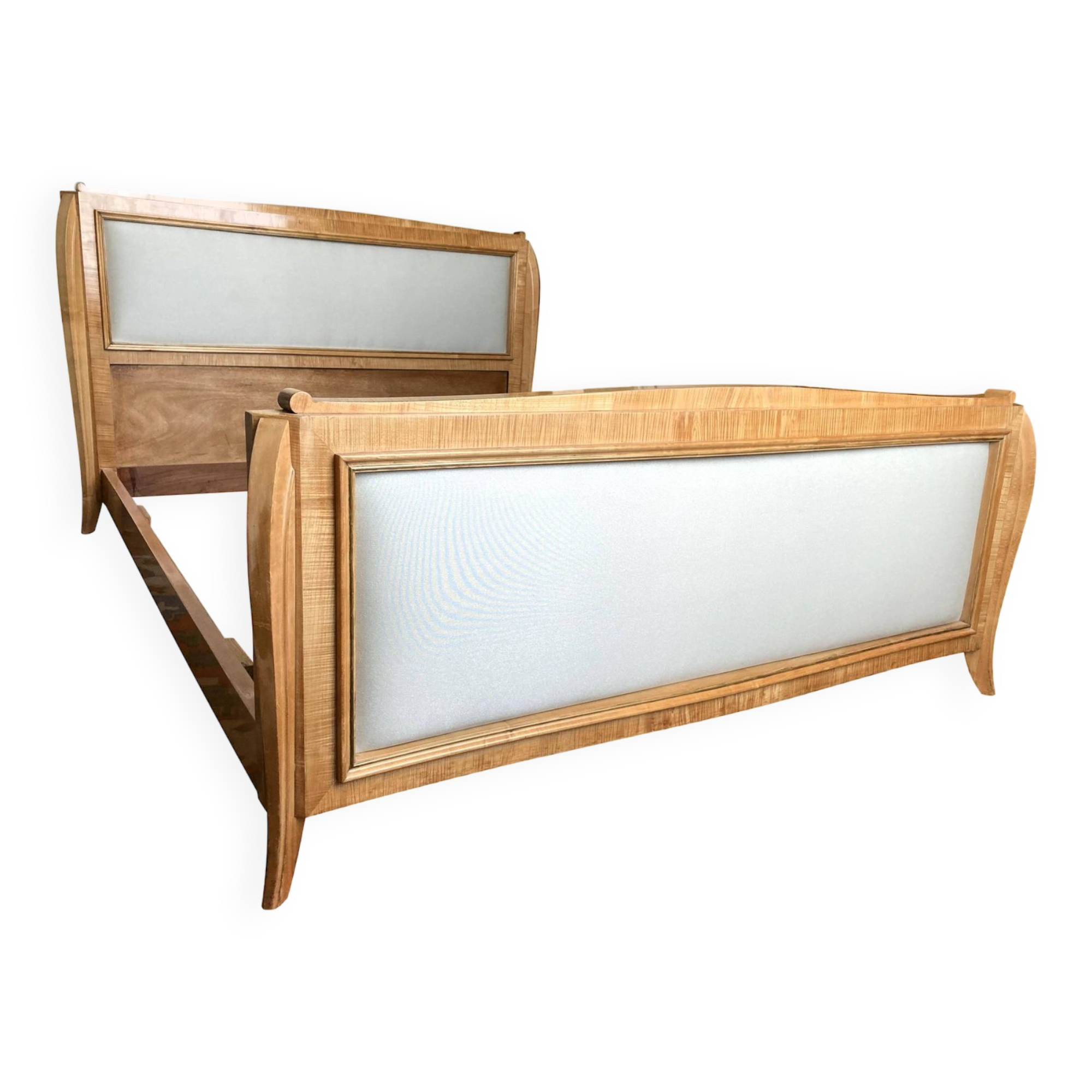 Lit 1940 in sycamore