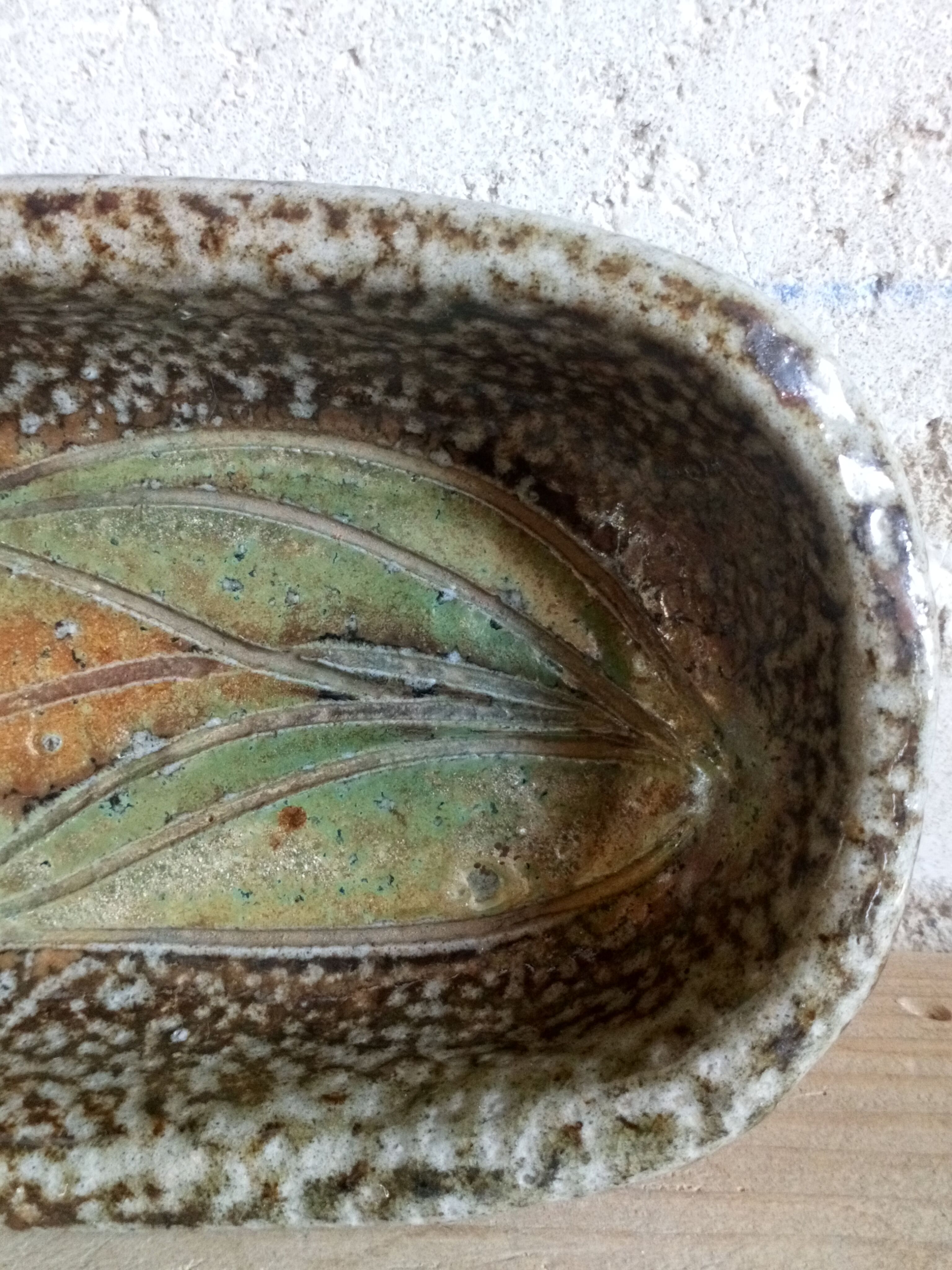 Marguerite-like sandstone pocket