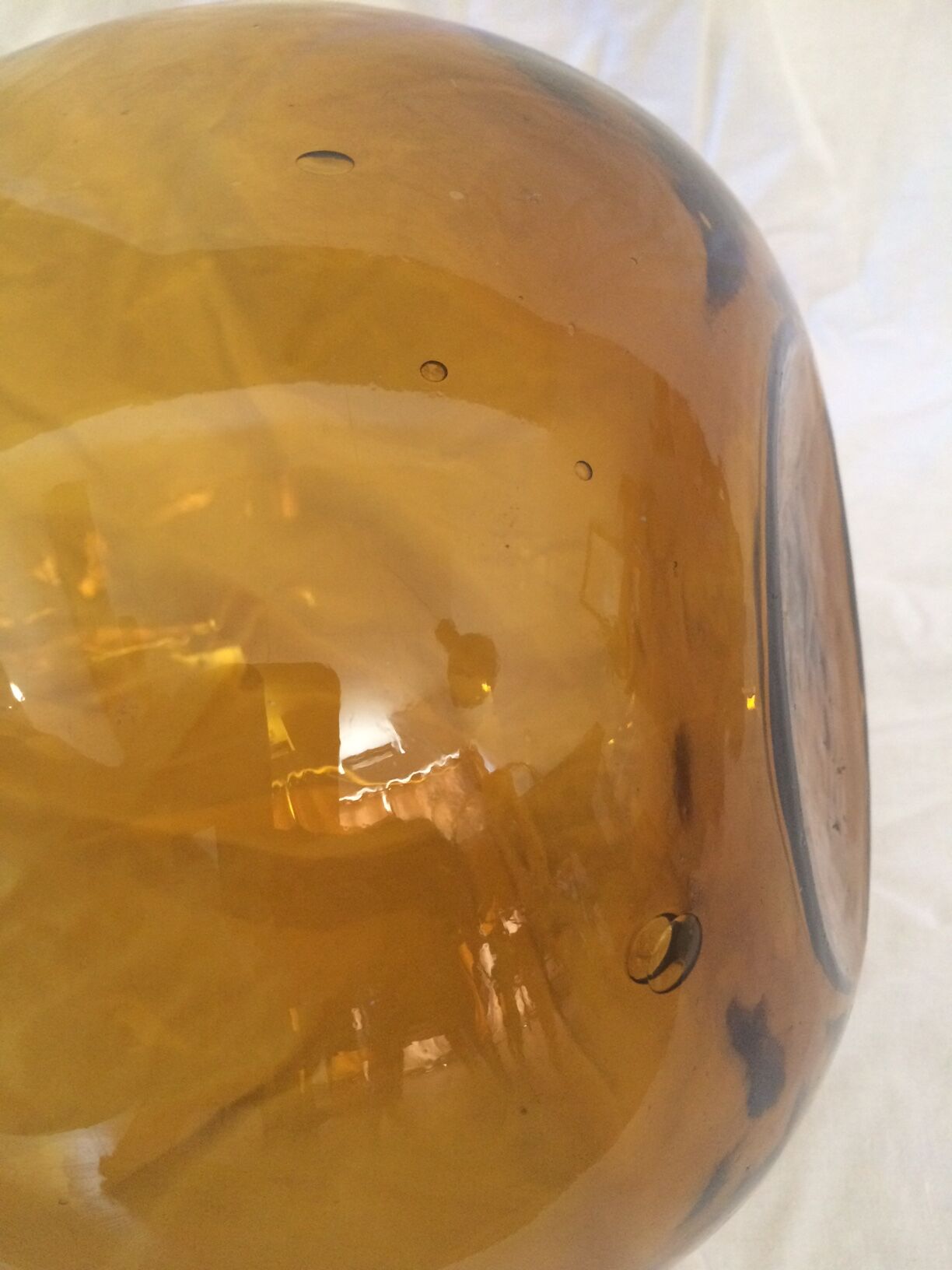 Transparent amber demijohn of 10L