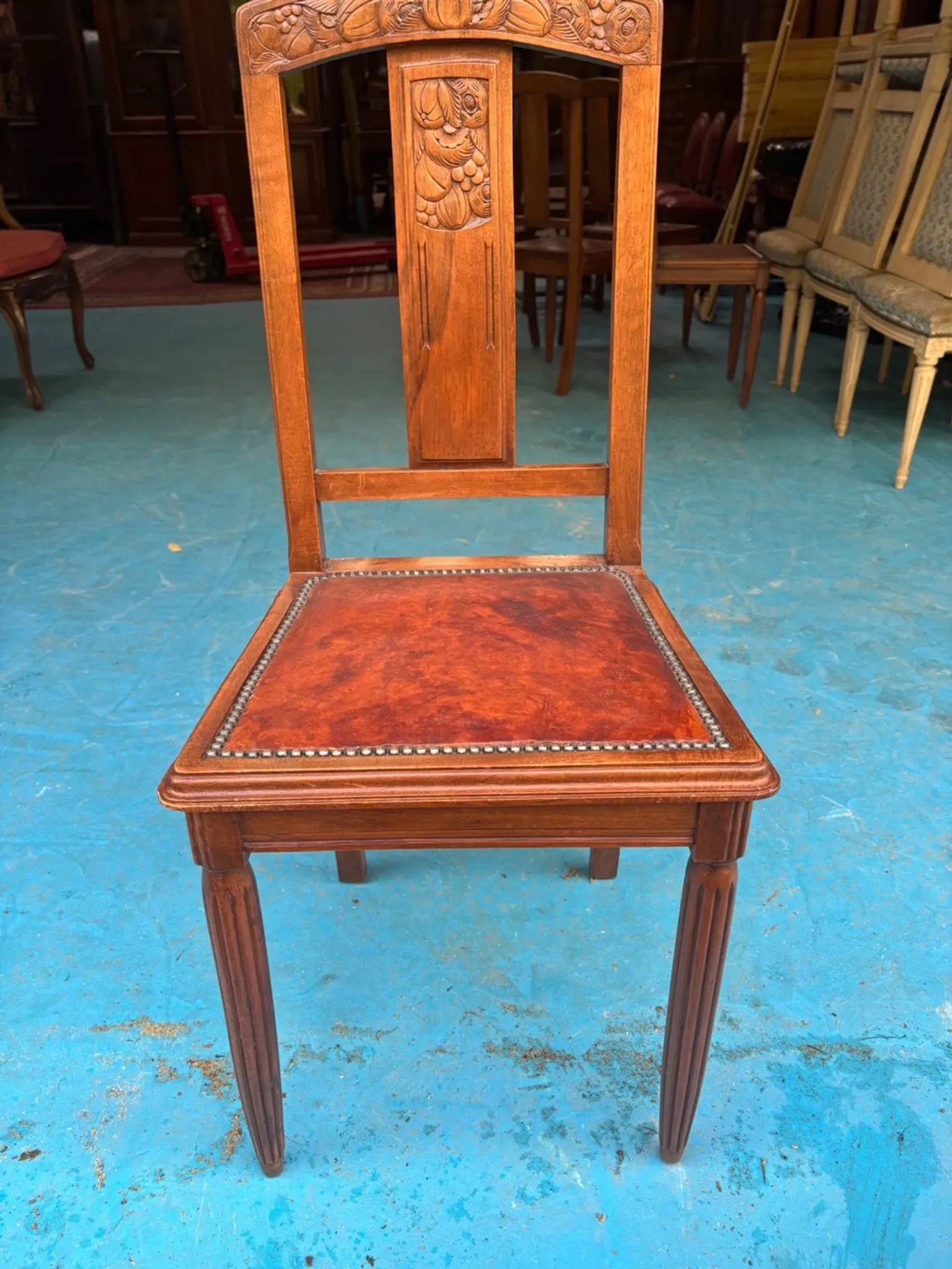 5 Art Deco Chairs in Carved Walnut, Upholstered with Studded Leather – 1920s