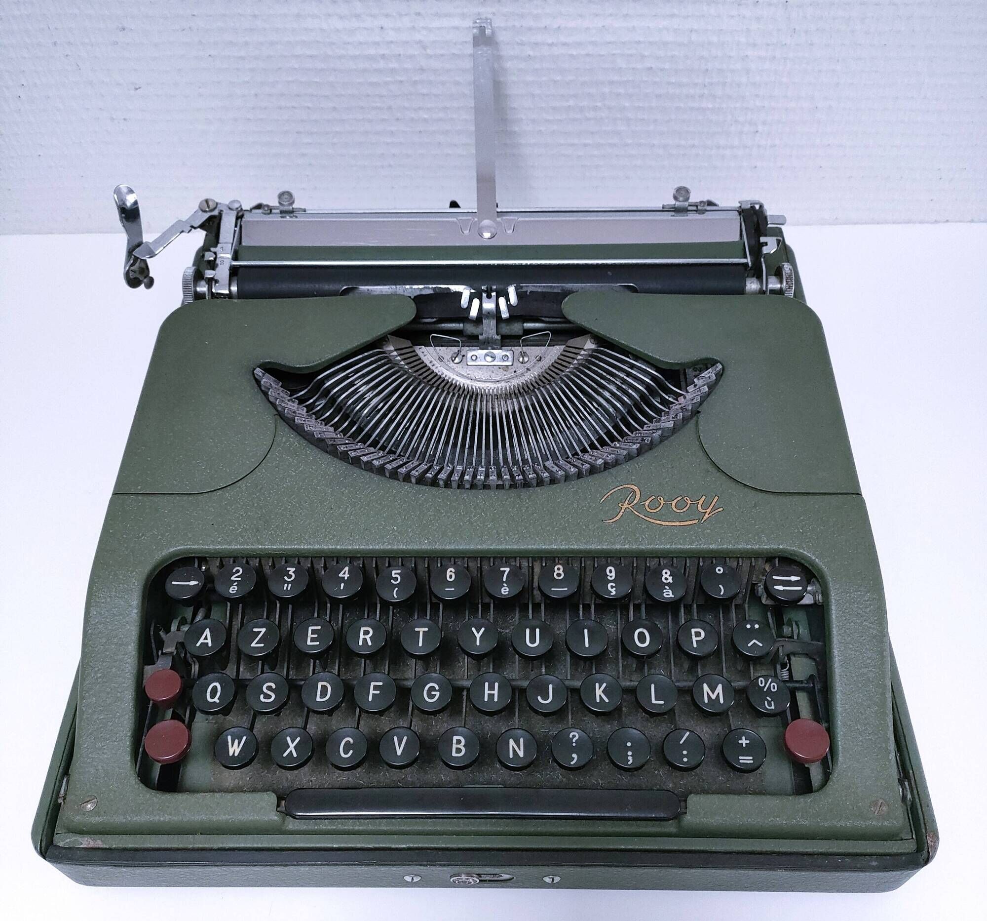 Rooy portable typewriter 1950s khaki metal