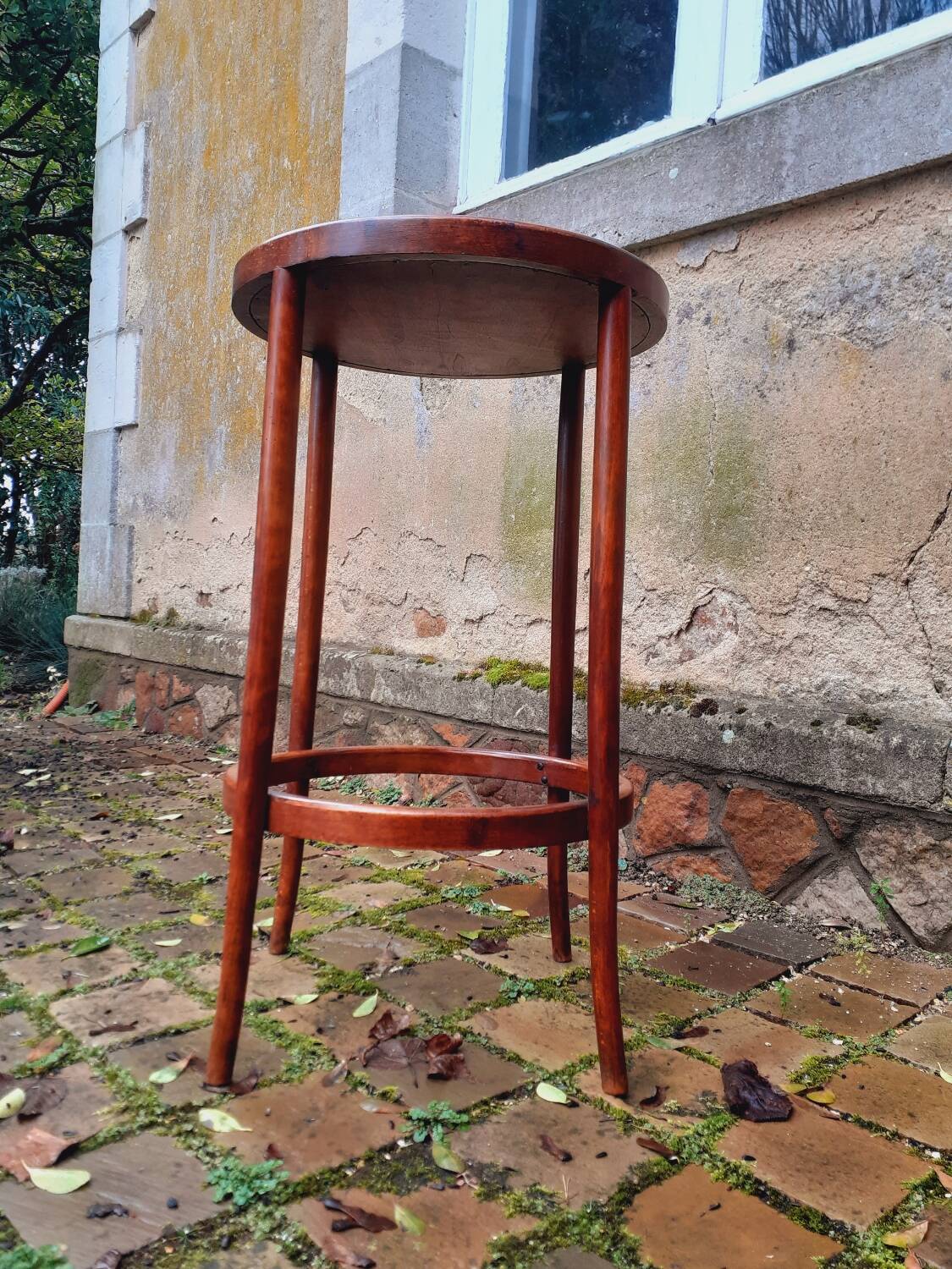 Gueridon year 20 Thonet style