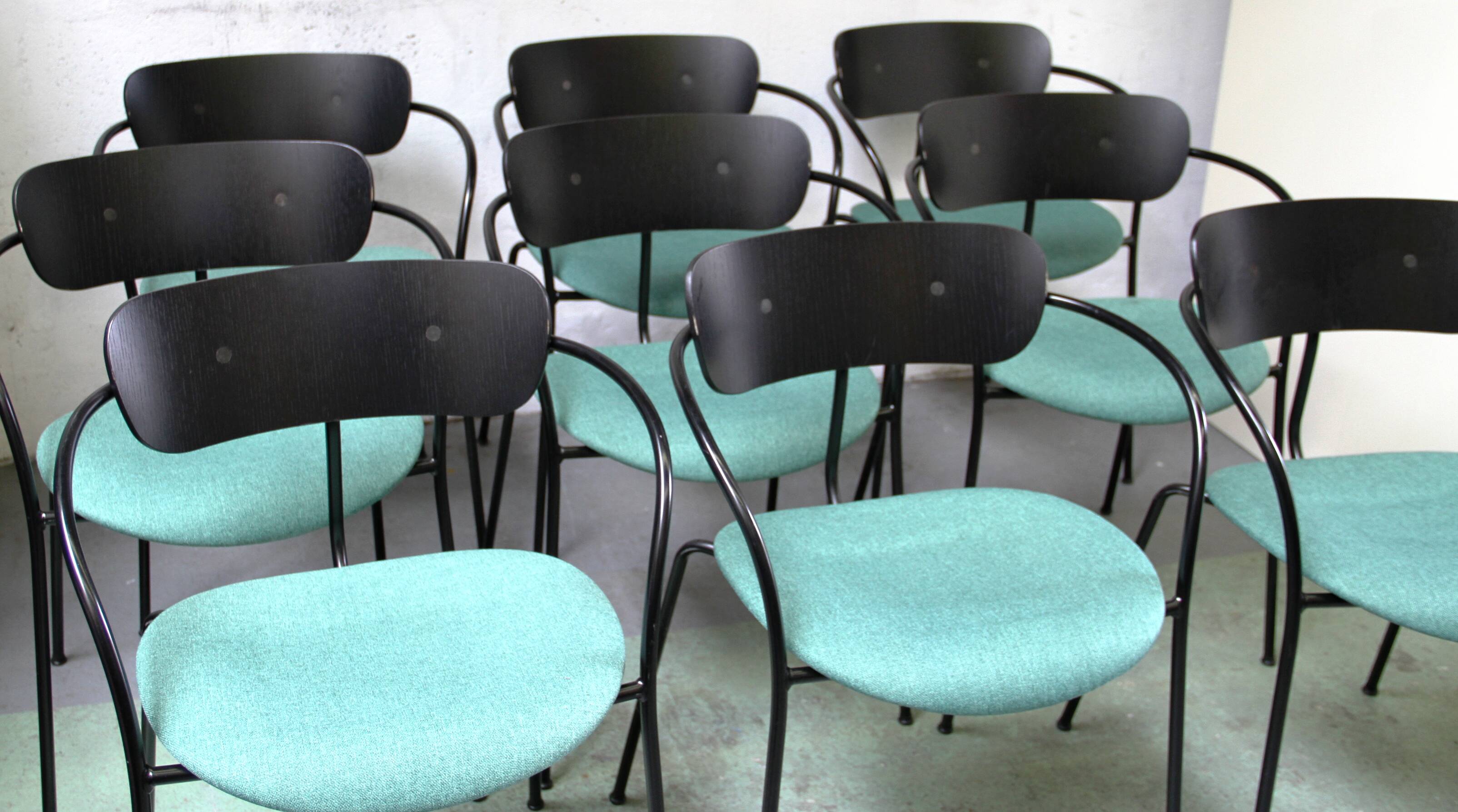 Pavilion AV4 chair, & Tradition