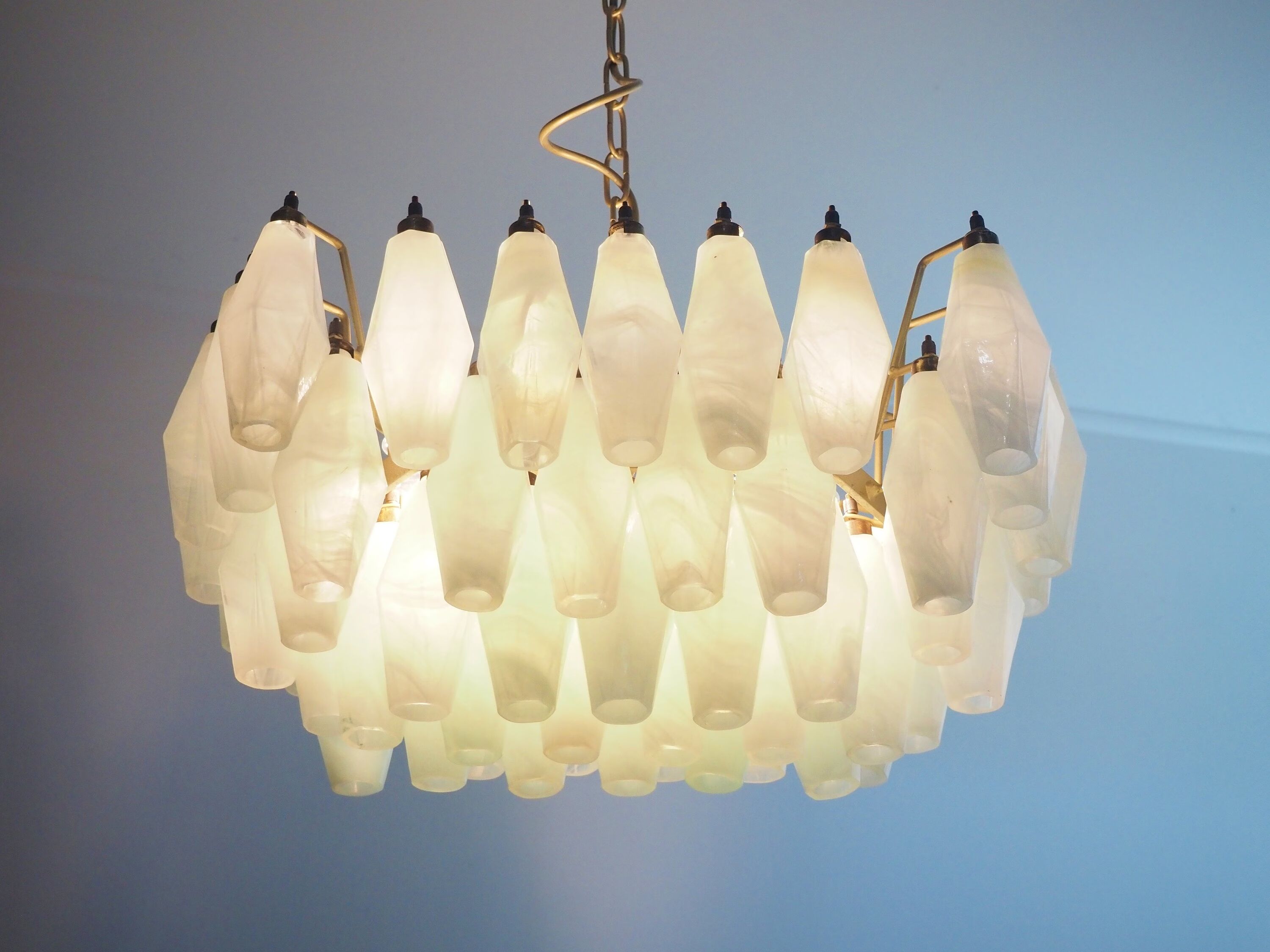 Vintage Italian chandelier - opaline Murano glass