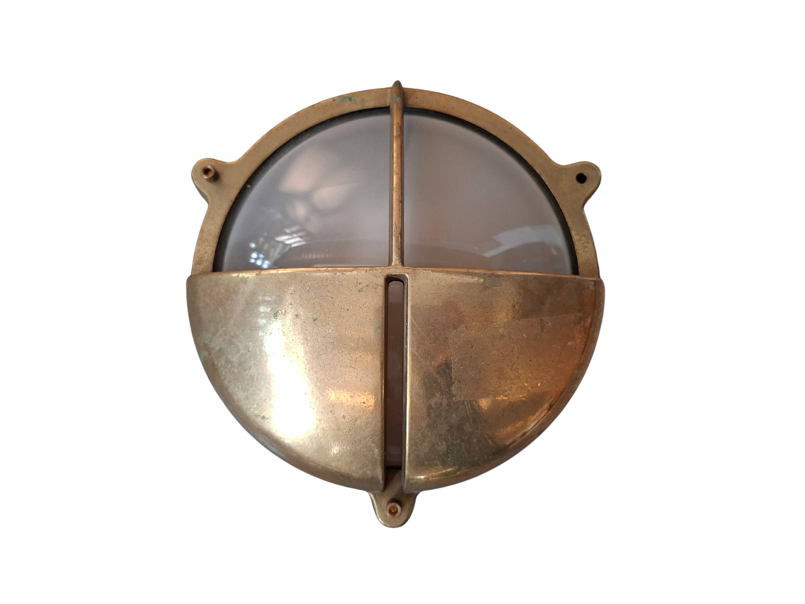 Lampada a Paratia Nautica Vintage in Ottone Massiccio – Stile Industriale A