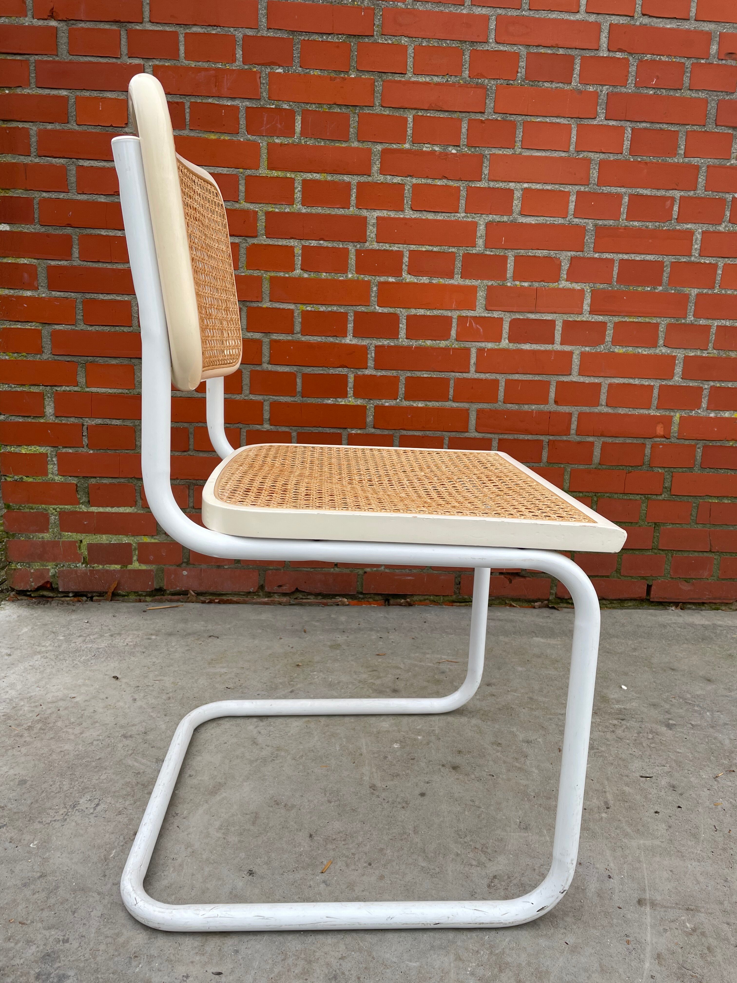 Cesca design chair b32 model white