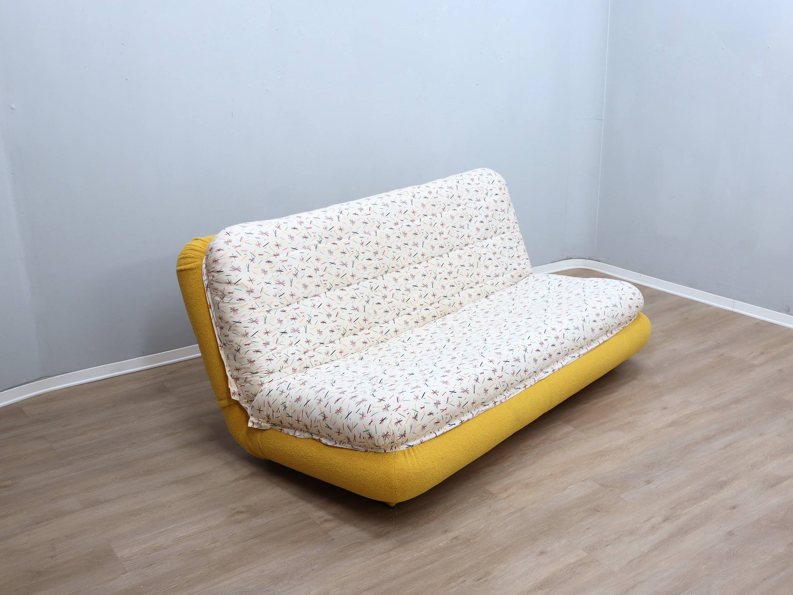 Dr. Jekyll & Mr. Hyde modular sofa Bed by Poltrona Frau 1980s
