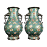 Asie 19eme: jolie paire de vases en bronze cloisonné avec anses aux éléphants stylisés