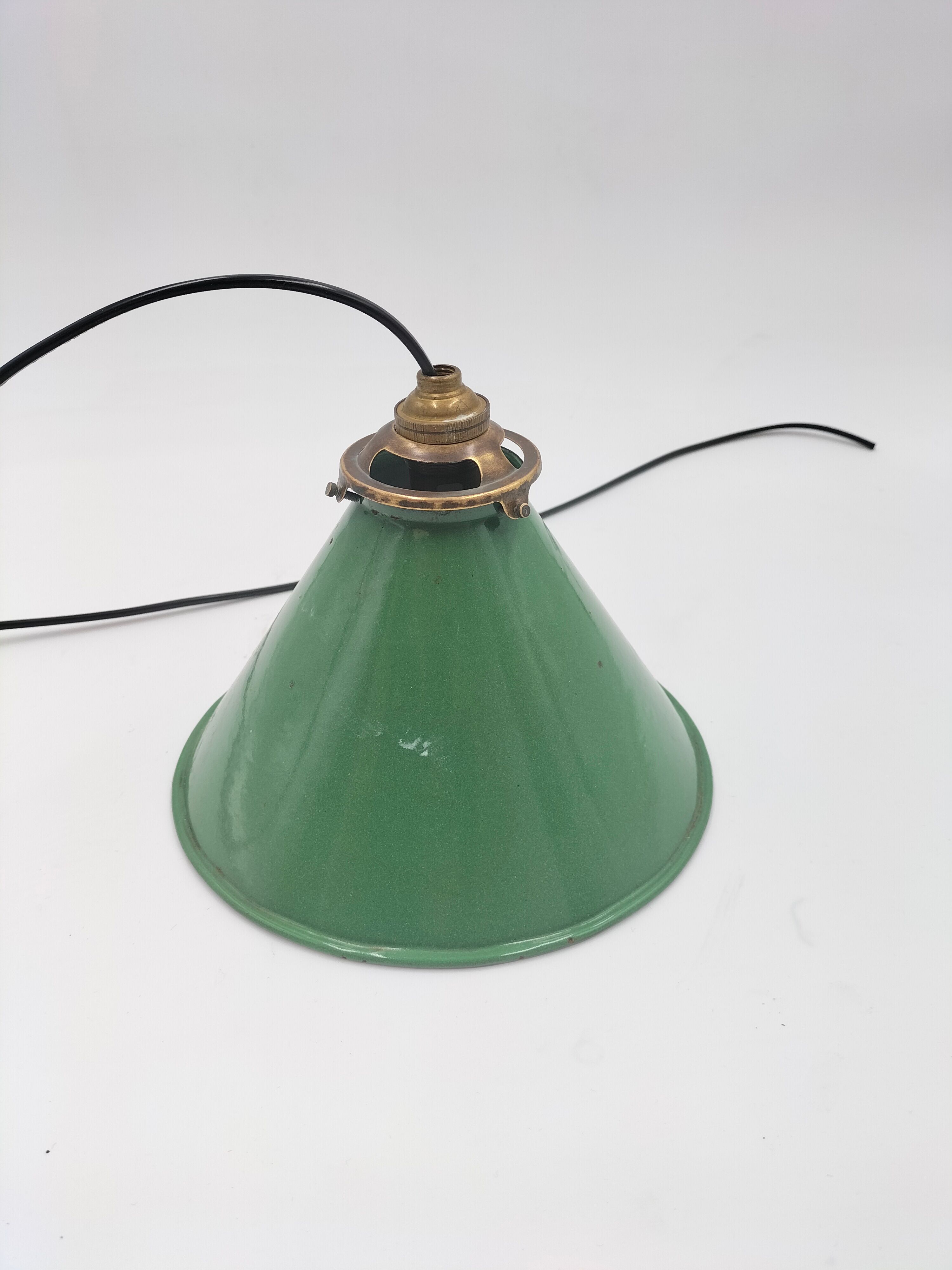 Suspension cone enamelled sheet metal