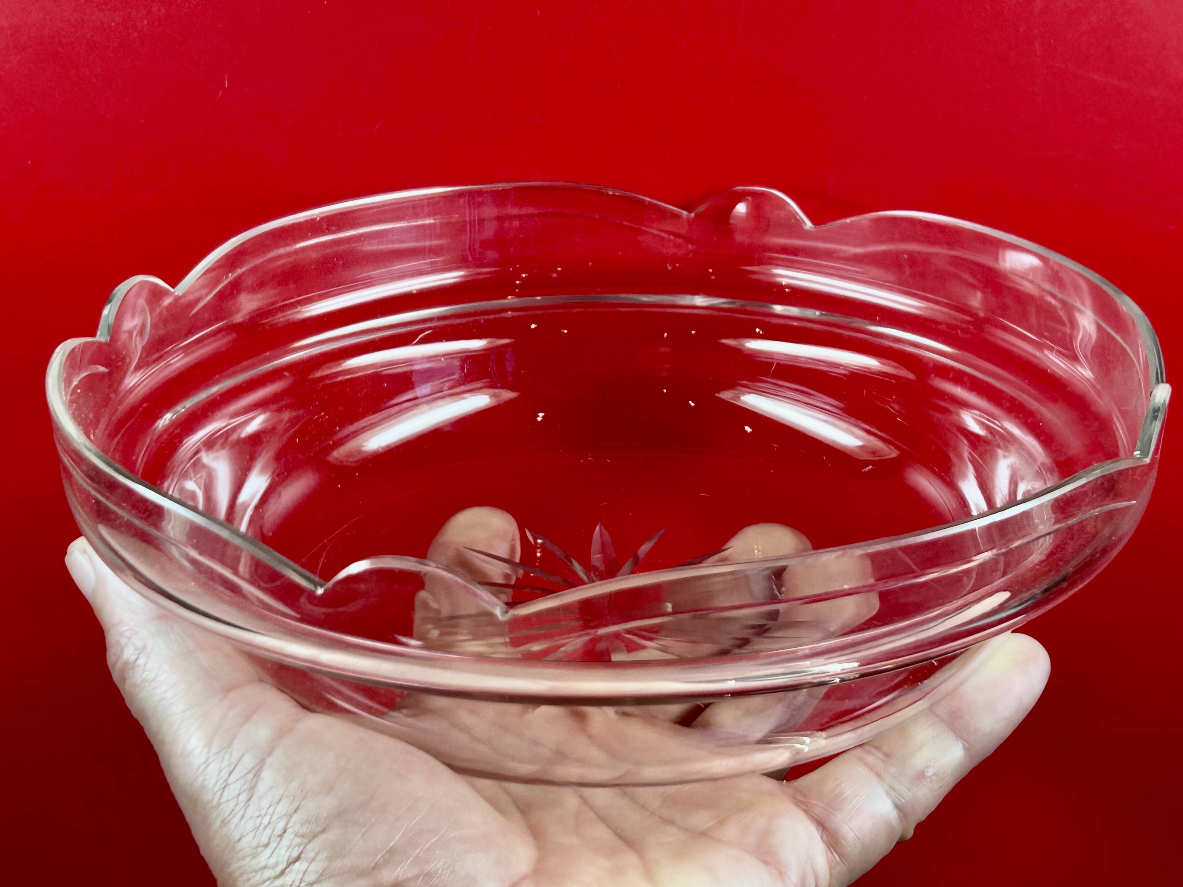 Art Deco fruit bowl in silver-plated metal and cut glass