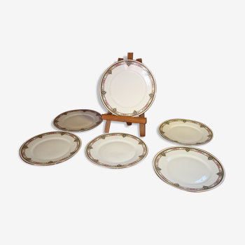 Set de 6 assiettes plates en porcelaine,"B.F Limoges" guirlandes de roses et frise géométrique, lot 1.