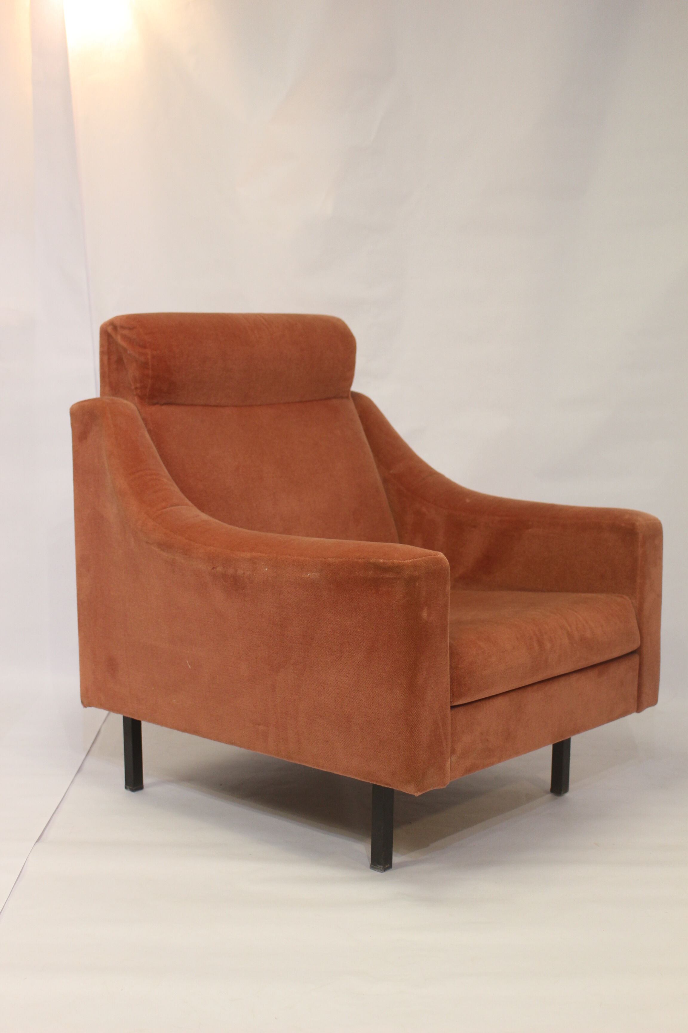 Paire de fauteuils cube en velours style Italien années 70