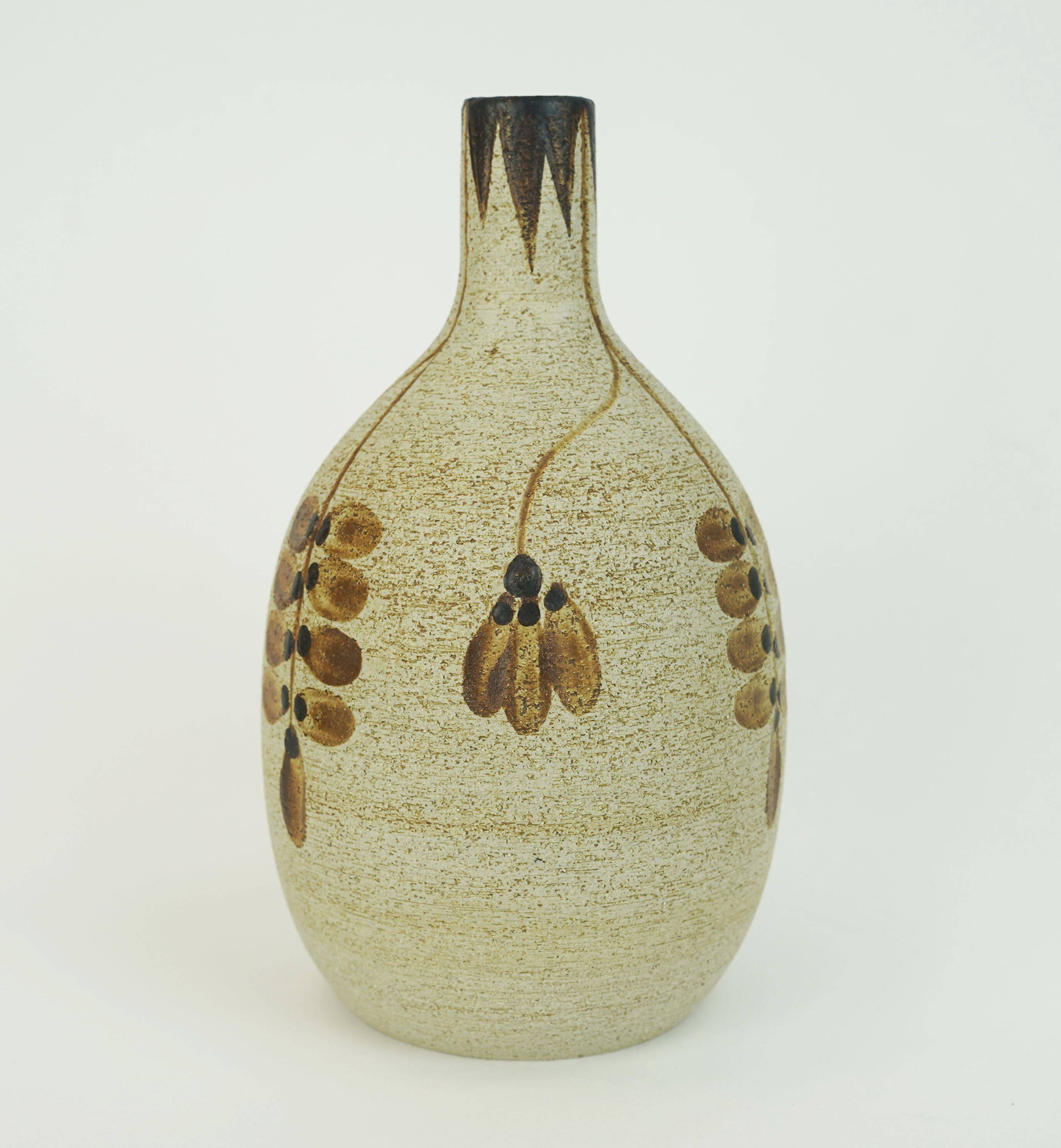 vintage sgrafo ceramic VASE sgrafo modern peter mueller 1970s model 1976