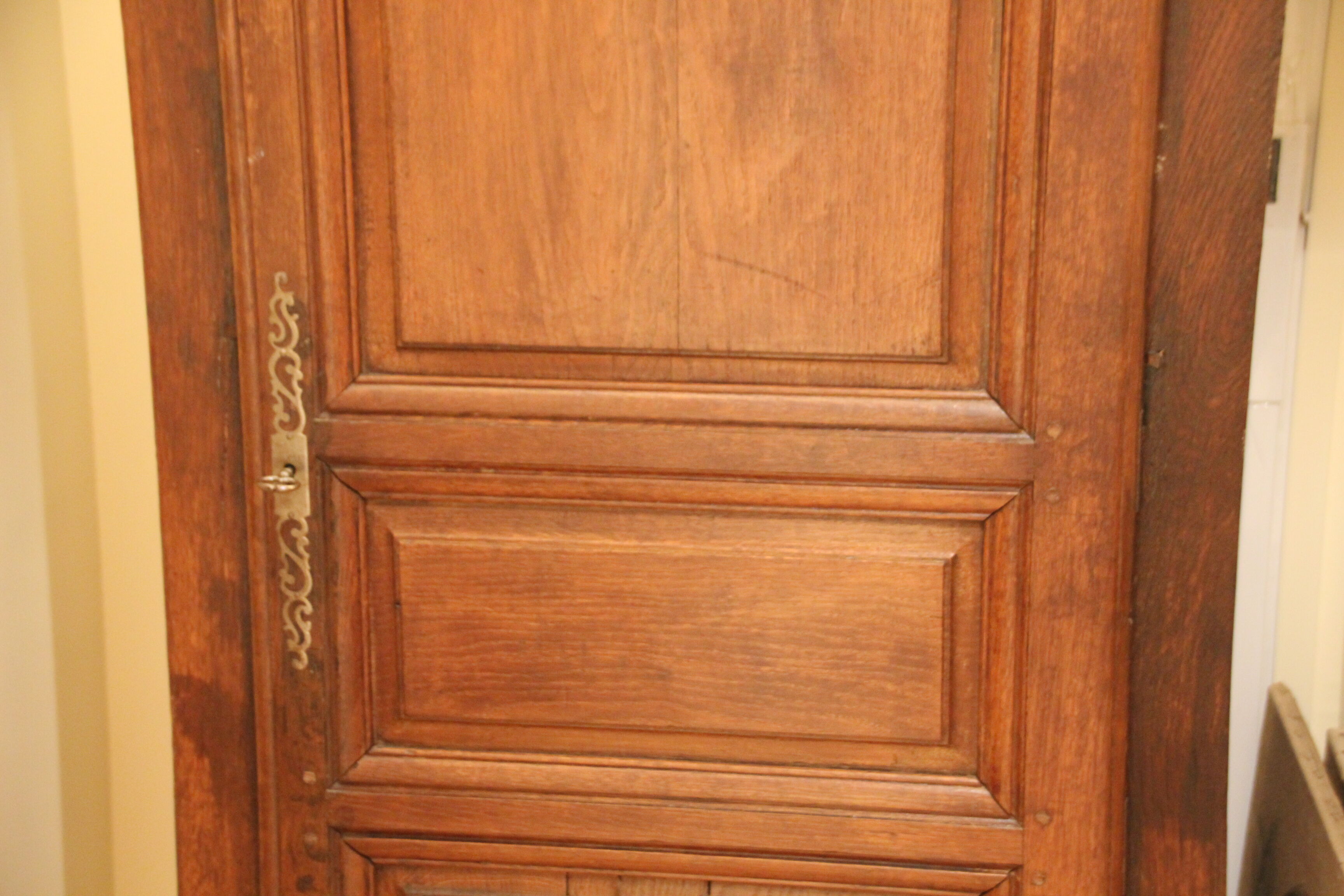 Cabinet hosiery solid wood
