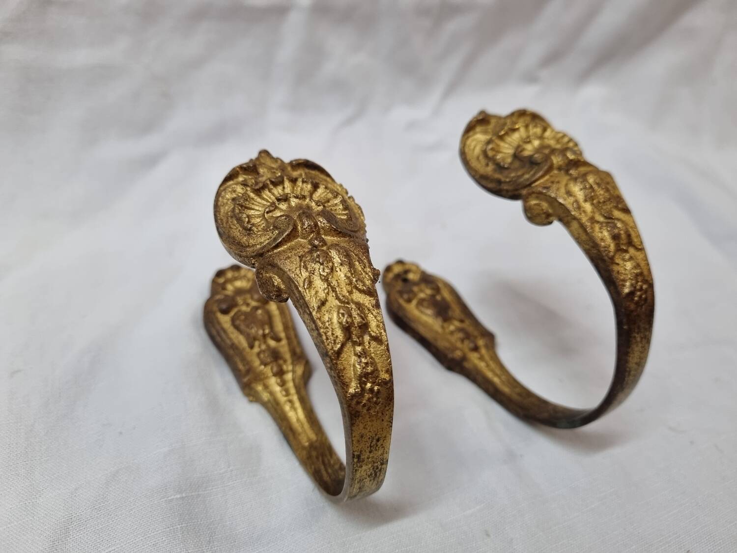 Bronze tieback, early 20th century
