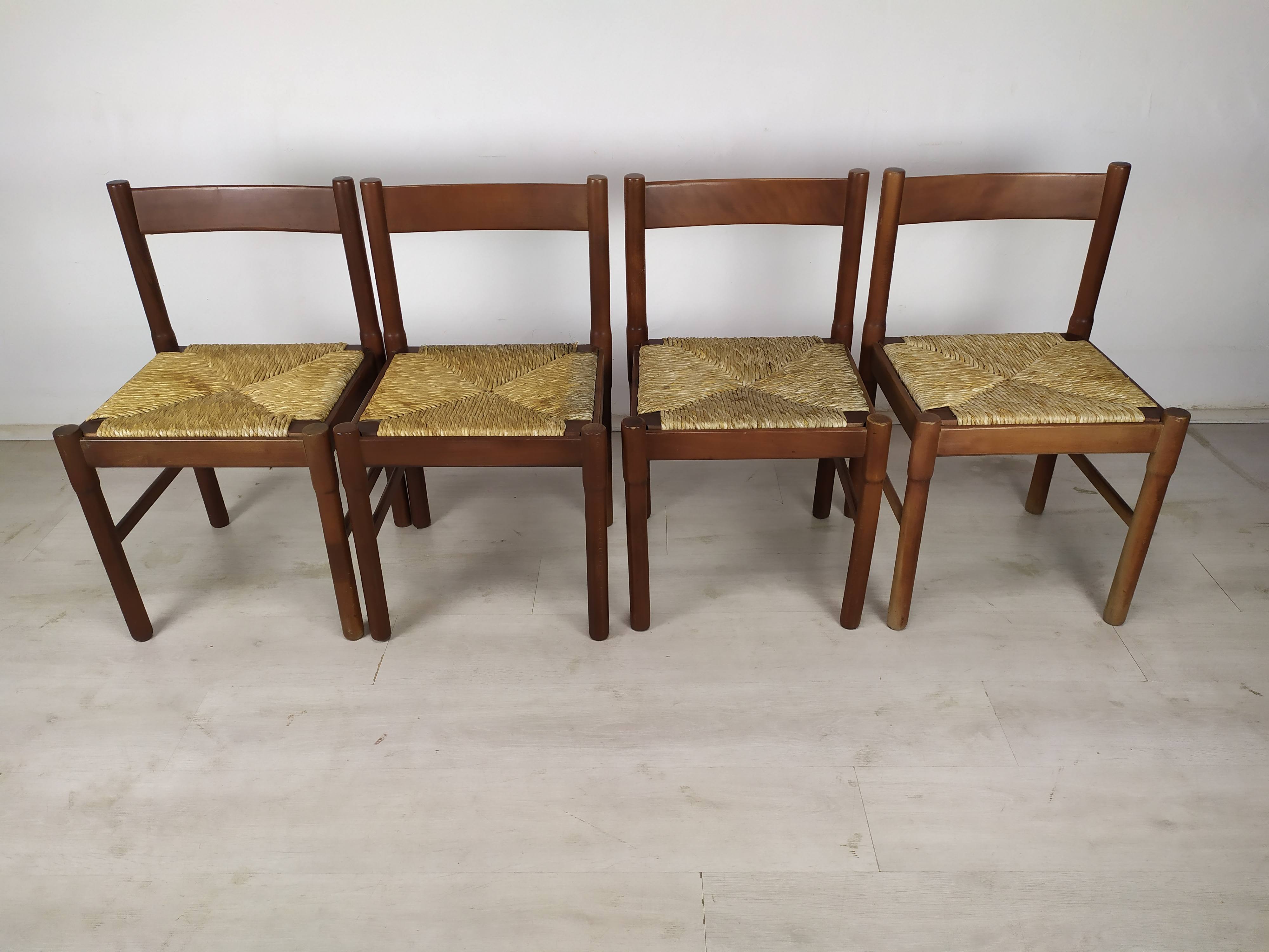 Vintage mulched chairs