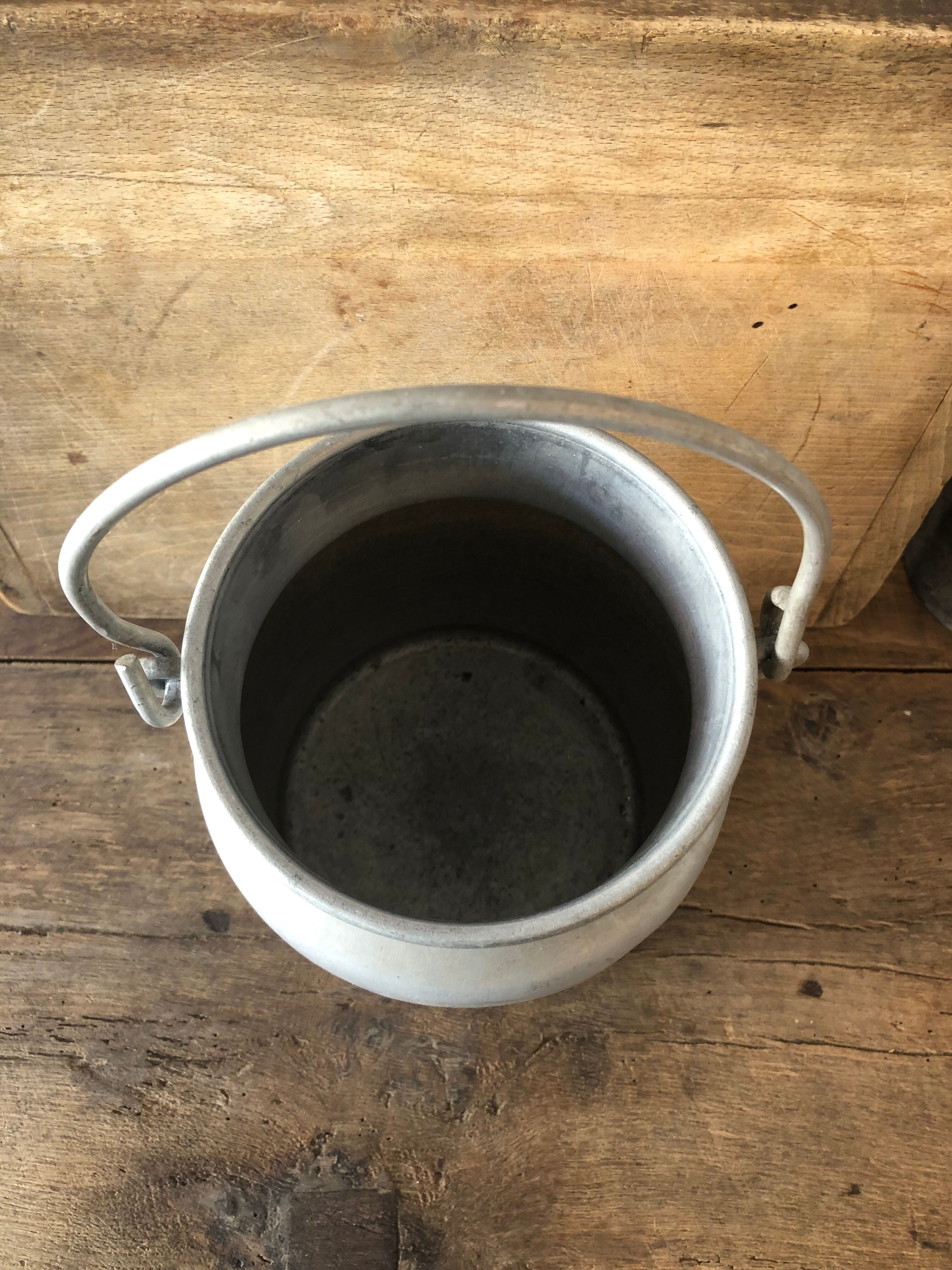 Zinc milk pot