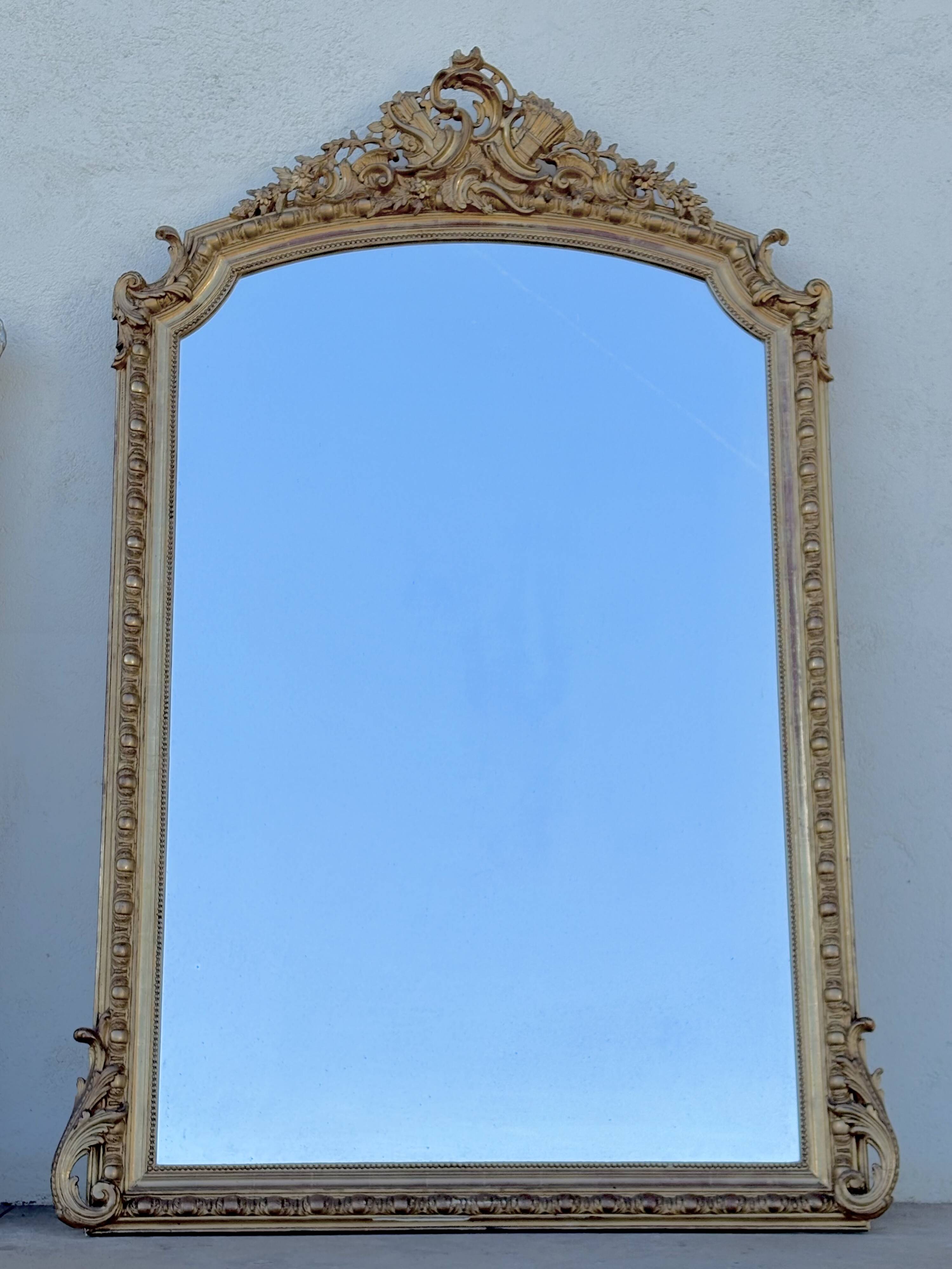Large mirror from the 19th century