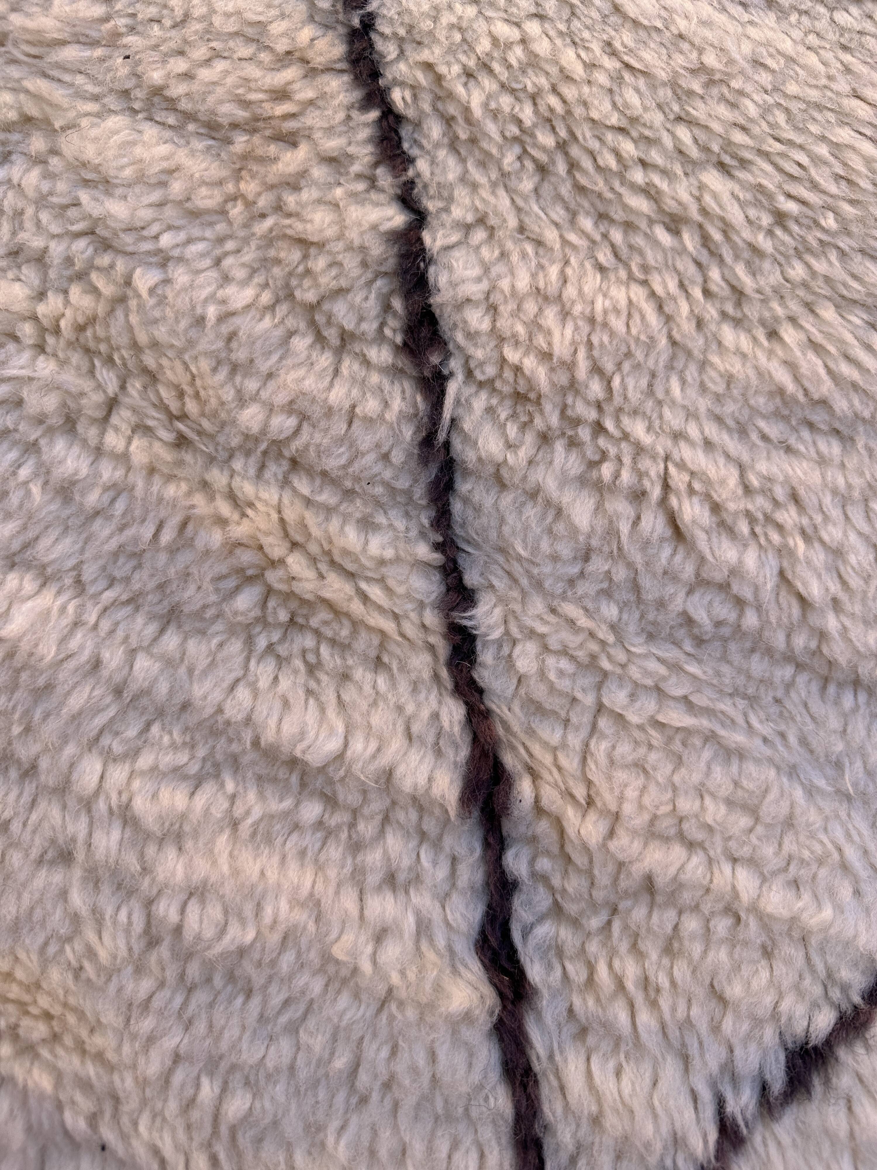 Moroccan rug Beni M'Rirt white - 26 x 304 cm