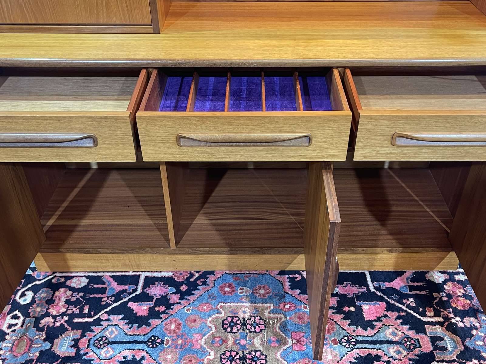 Enfilade bar GPLAN in teak from the 1970s.