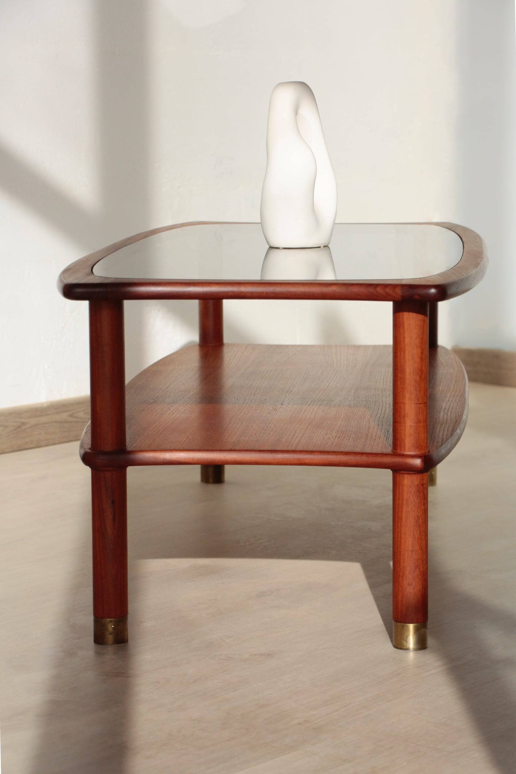 Table basse vintage G Plan - E Gomme -  en teck et verre fumé