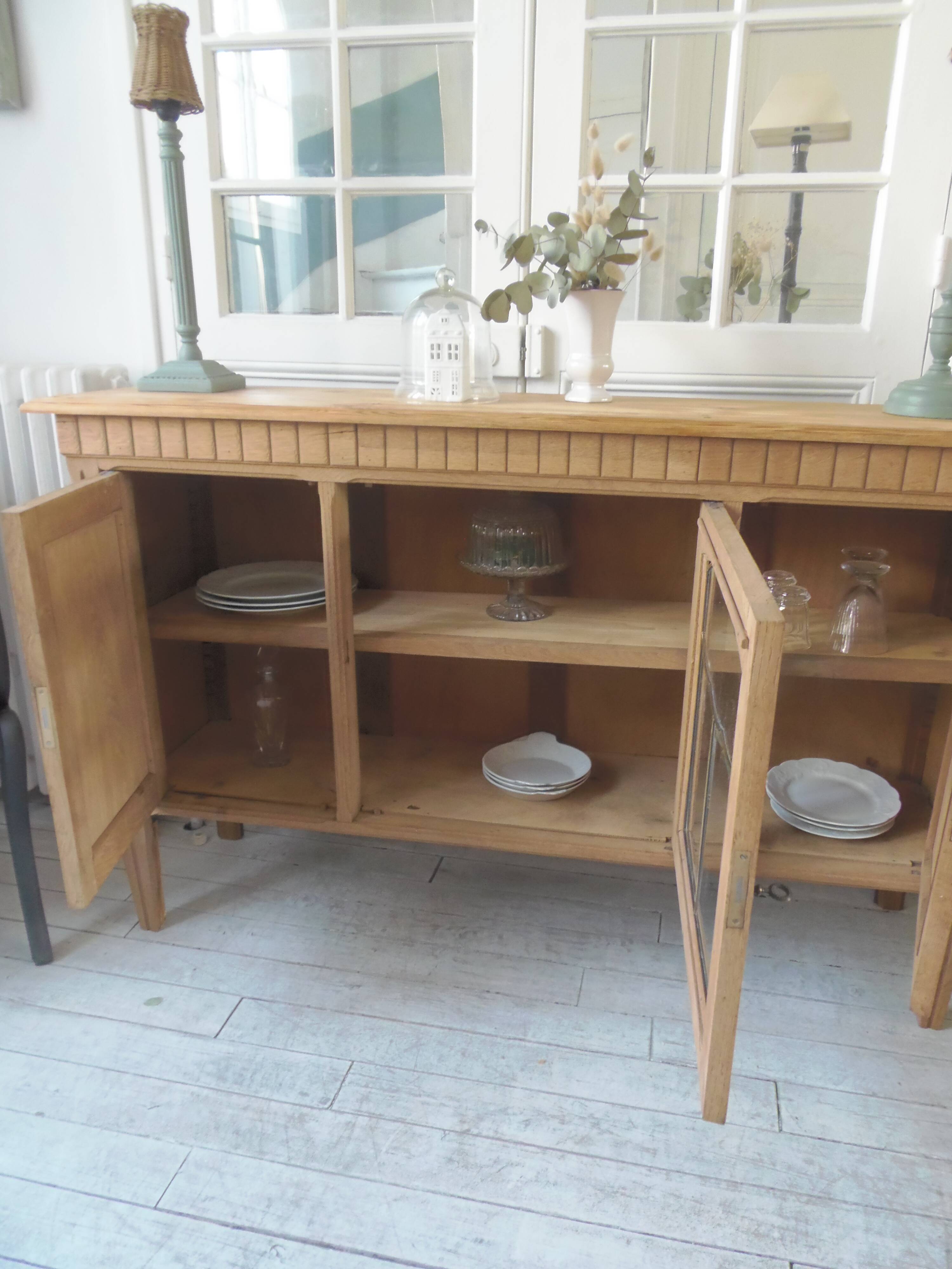 Console, shallow art deco sideboard in raw wood.