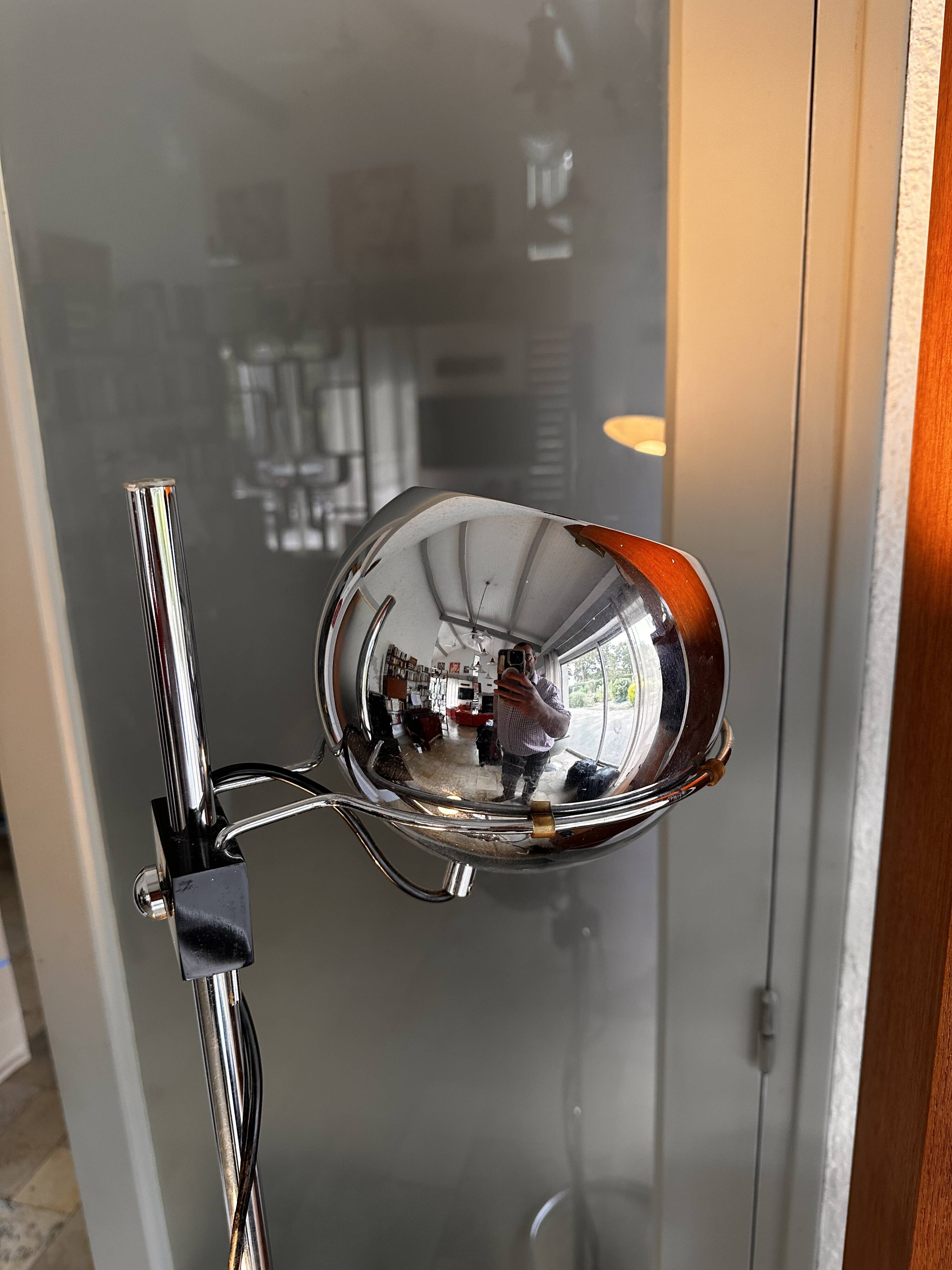 Eyeball floor lamp by Goffredo Reggiani