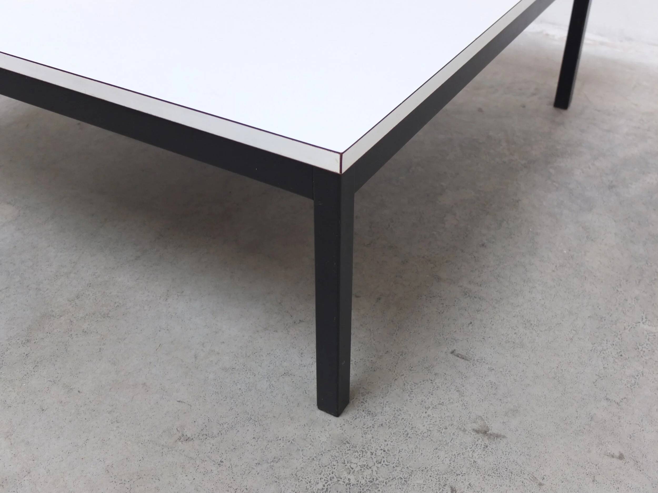 Table basse ou table d'appoint par Martin Visser pour 't Spectrum, 1961