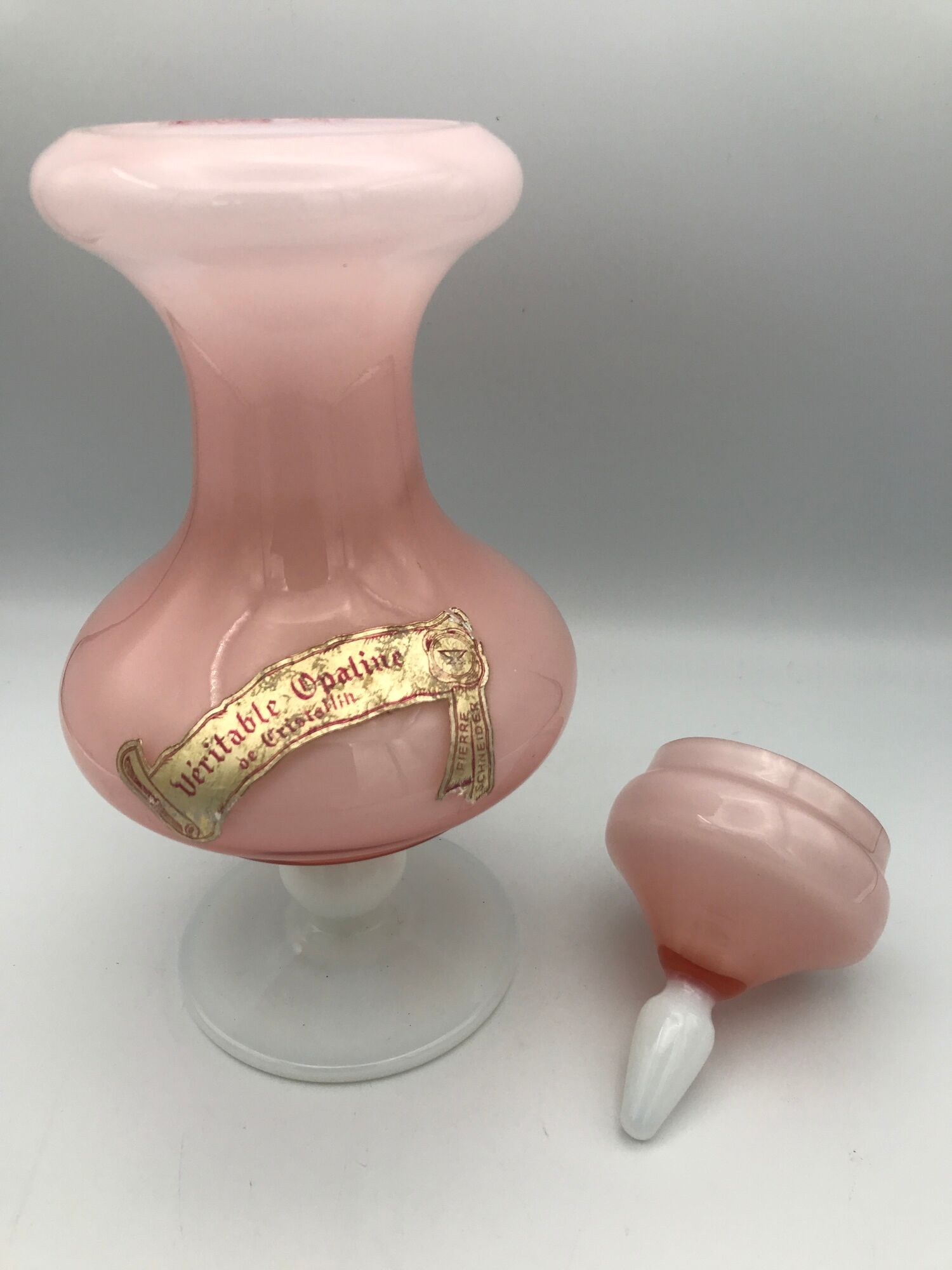 Old bonbonnière in opaline glass pink and white p. schneider 28 cm