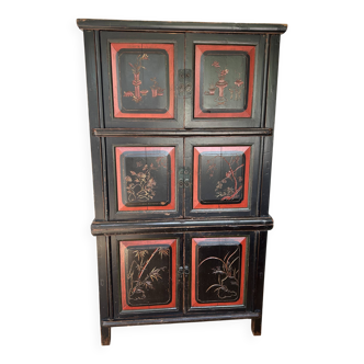 Chinese cabinet with certificate