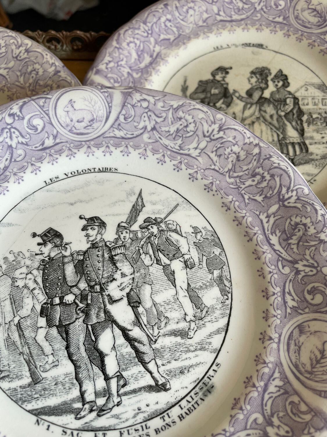 Set 8 Dessert plates Les Volontaires Faïence de Luneville