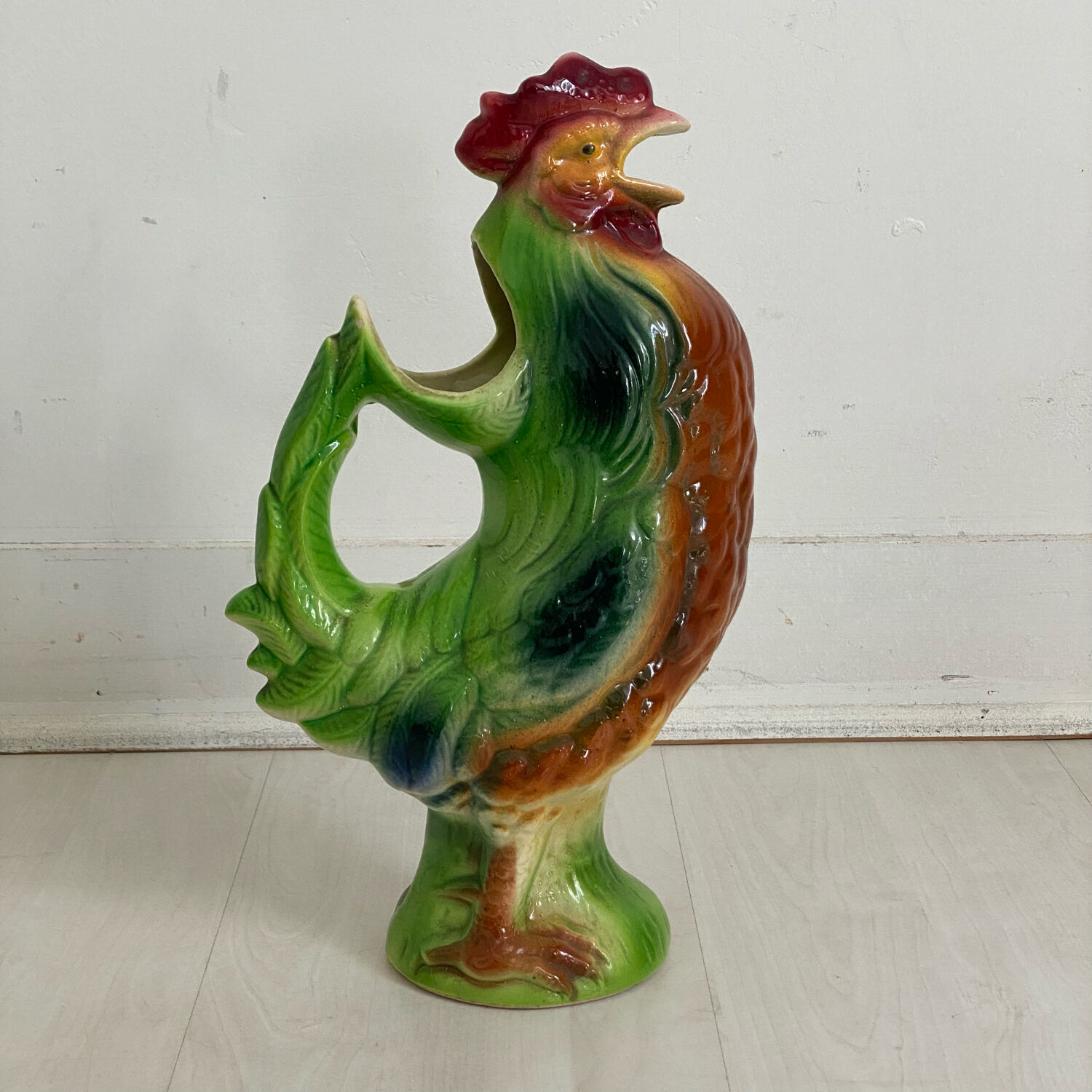 Slurry pitcher Saint Clement Rooster
