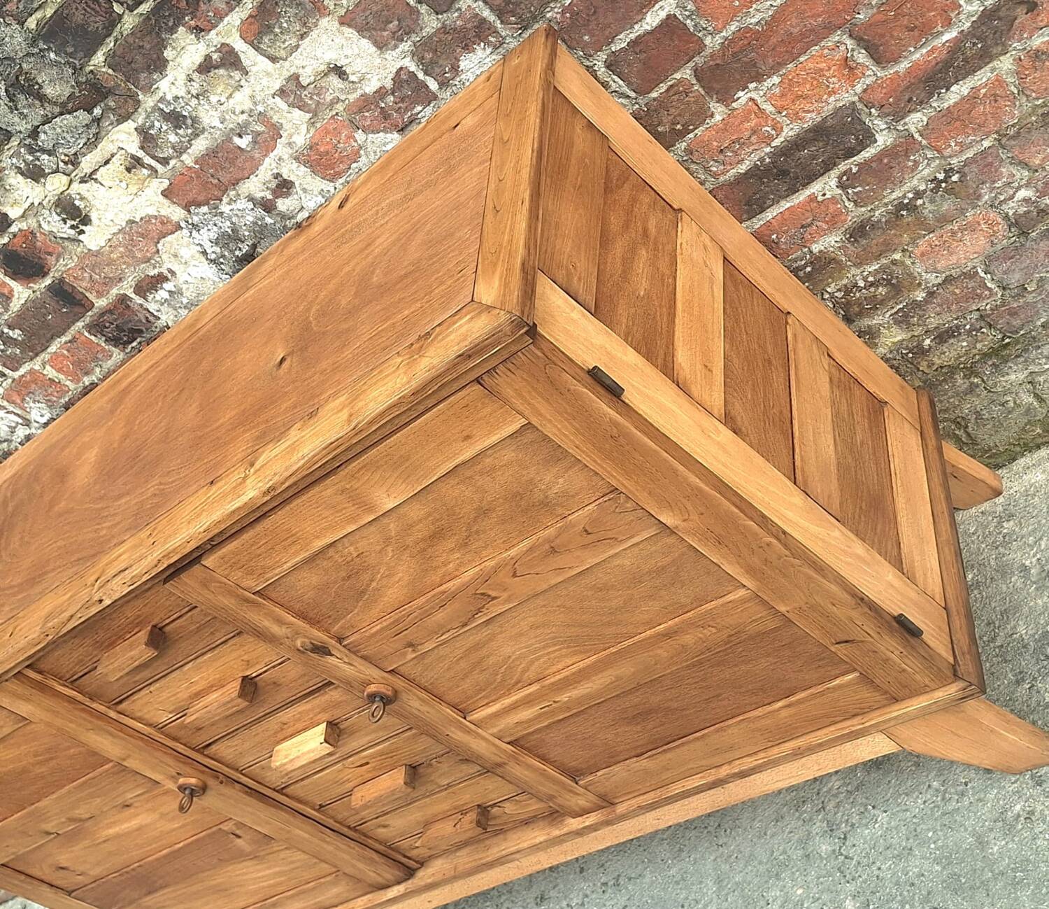 Buffet reconstruction René Gabriel vintage, meuble ancien dit de sinistrés