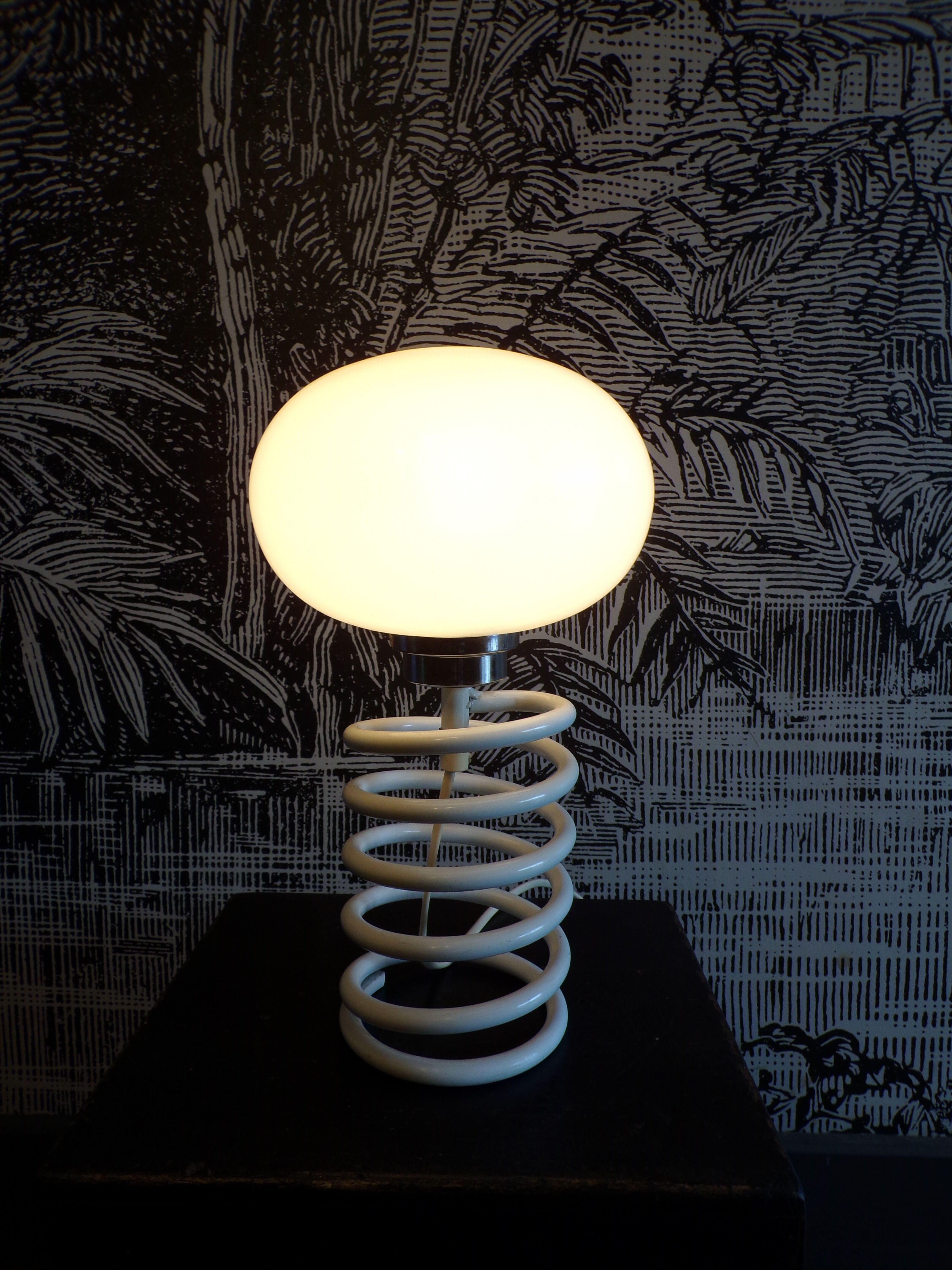 Spring lamp 1970