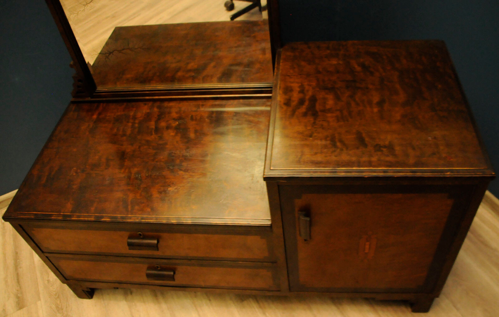 Dressing table with AB Nybrofabriken paint, from the 1950s