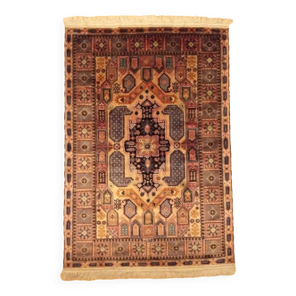 Handmade Islamabad rug 183x126cm