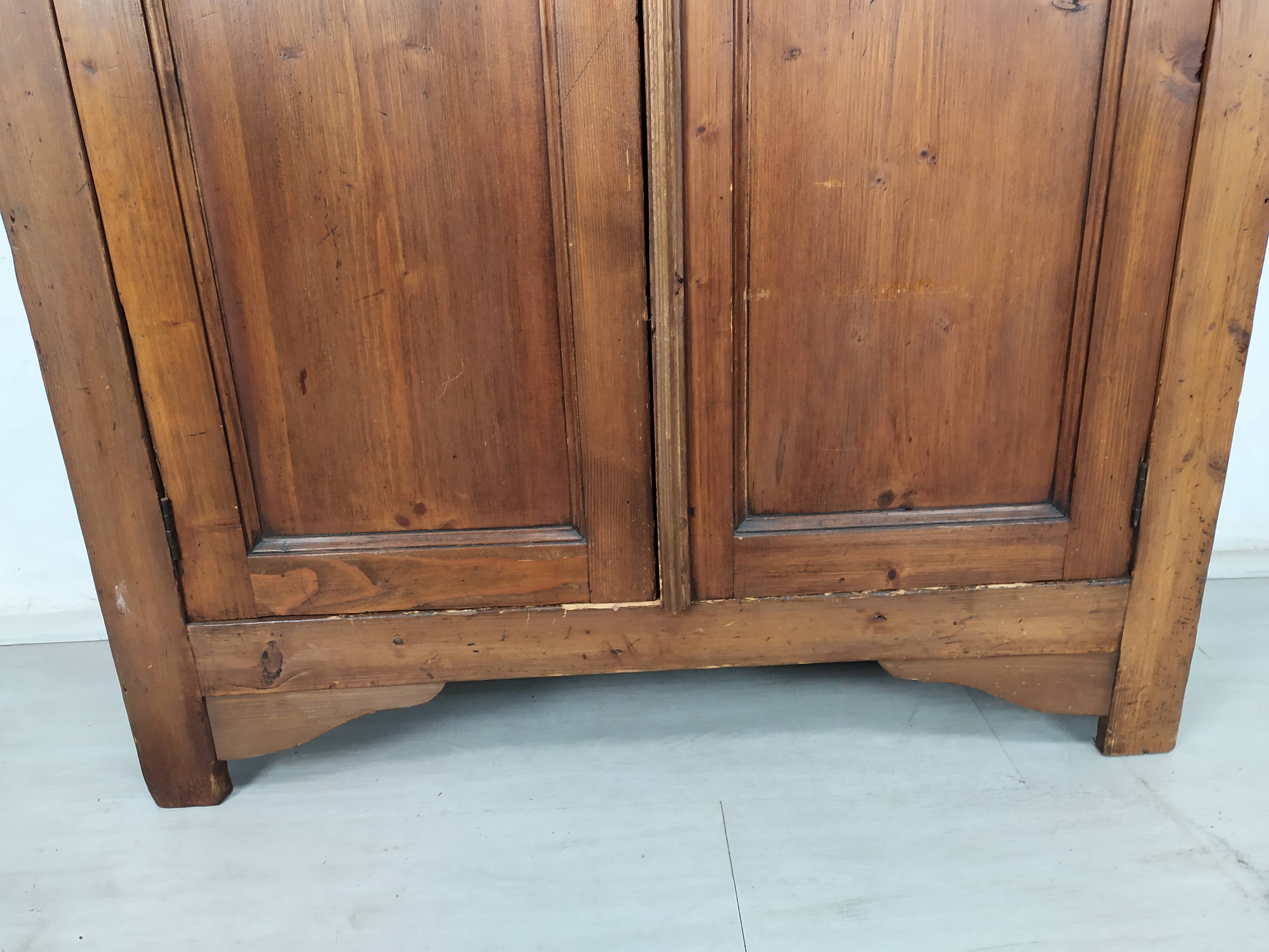Parisian wardrobe fir tree