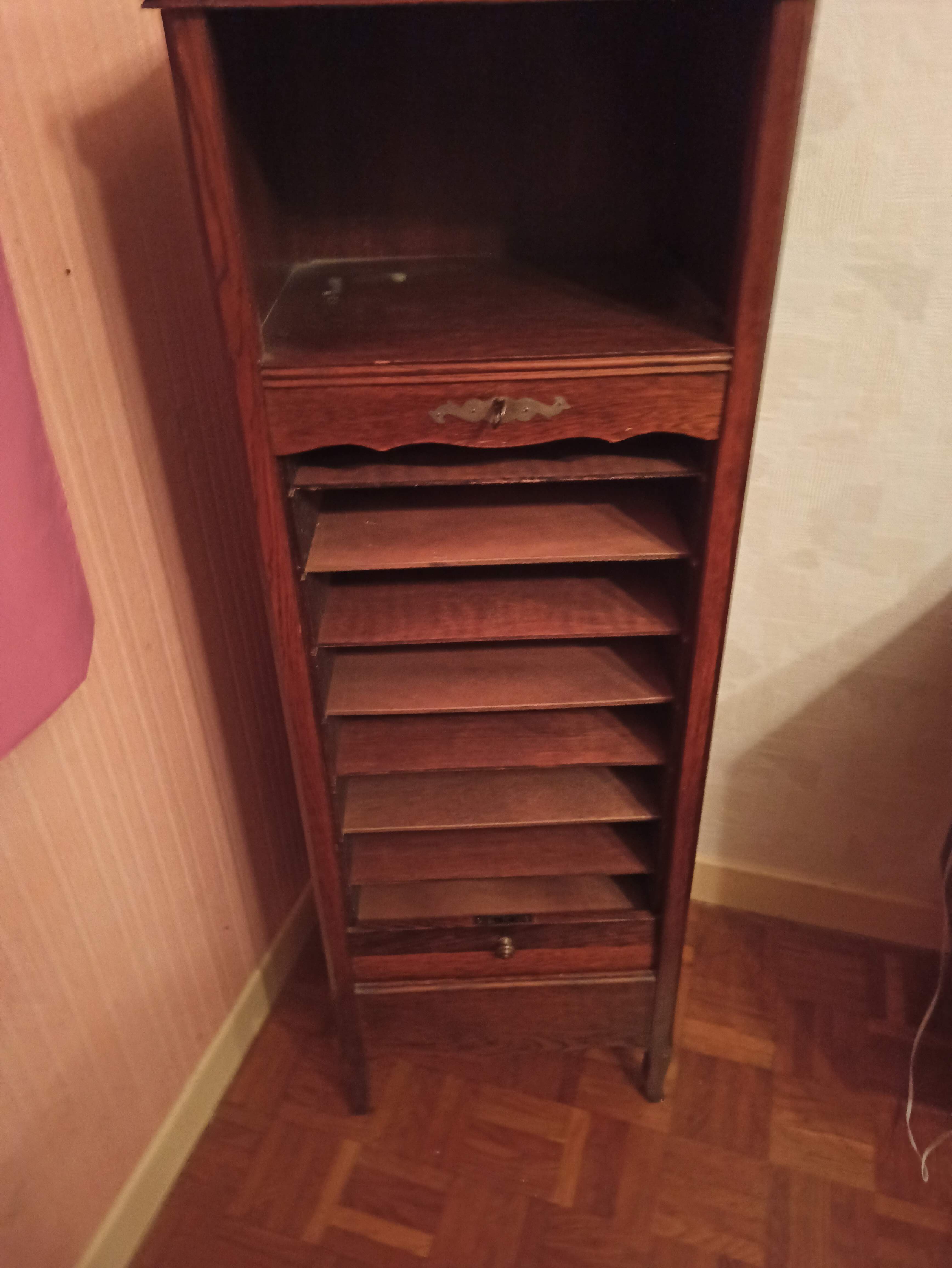 Notary's loose curtain binder