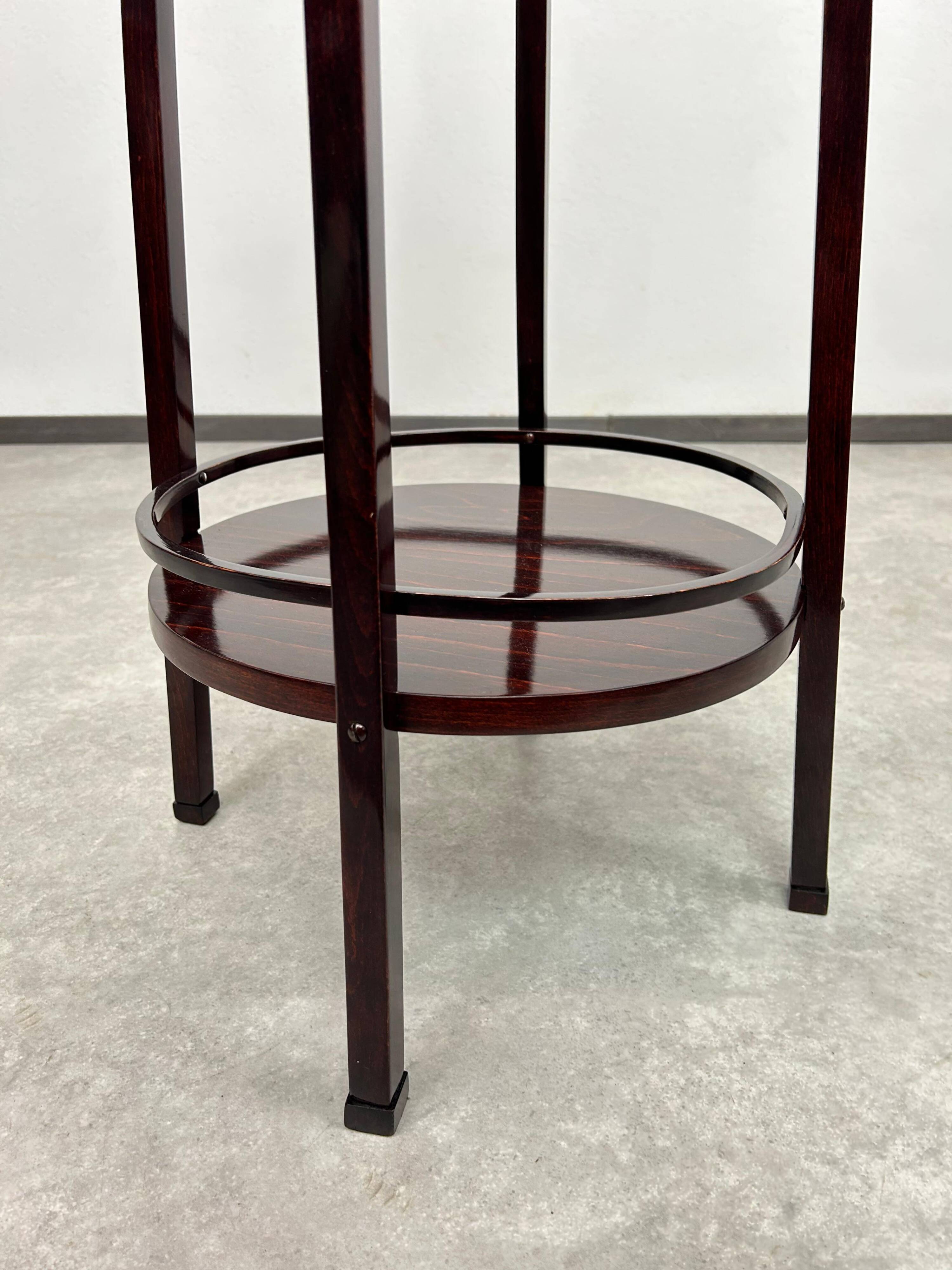 Support à fleurs Art Nouveau Thonet no.31 design Otto Wagner