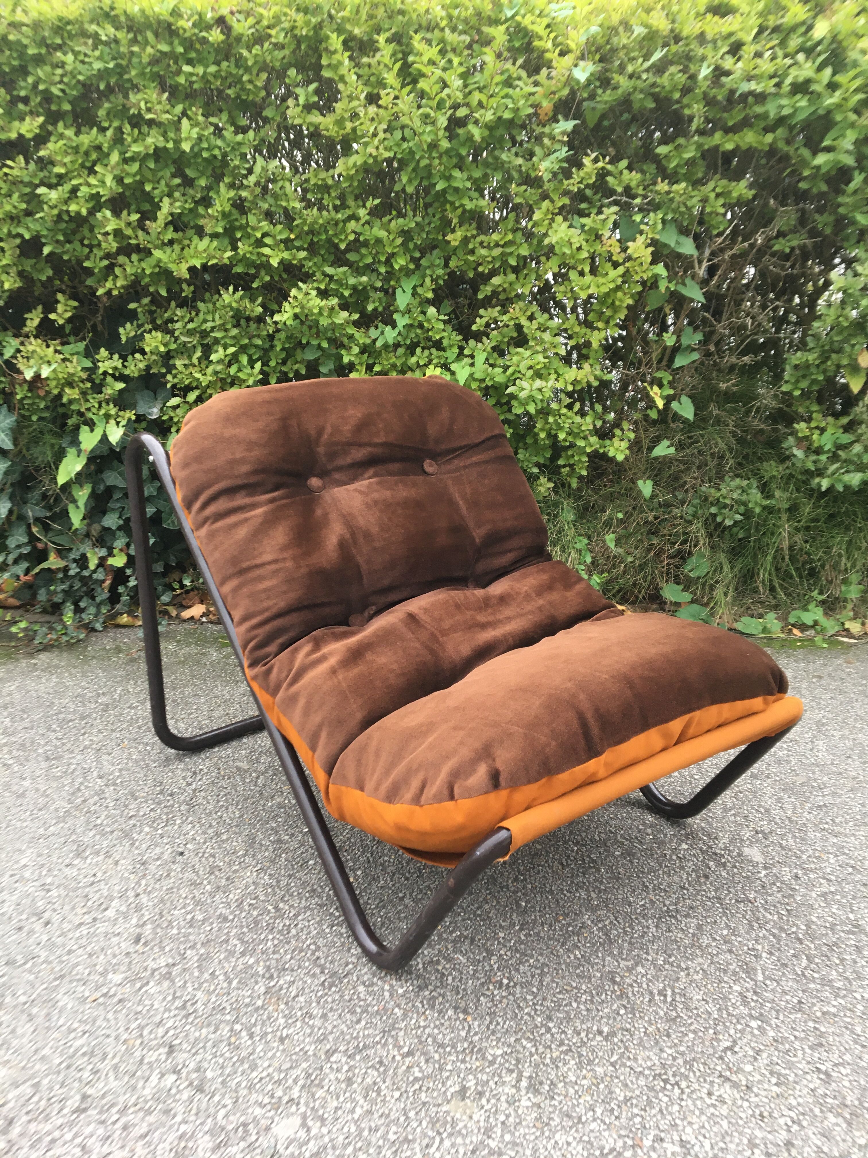 2 brown armchairs from the 70
